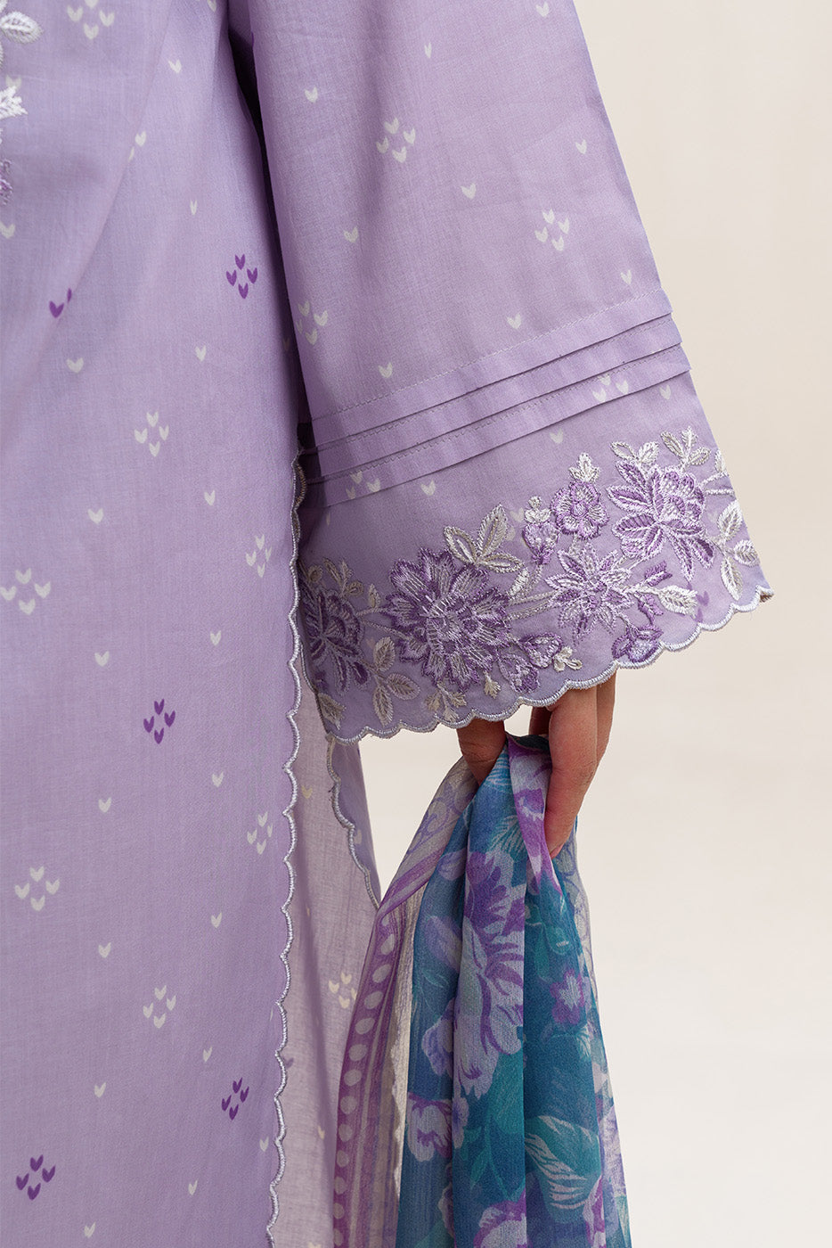 2 PIECE EMBROIDERED LAWN SUIT-LAVENDER FROST (UNSTITCHED)