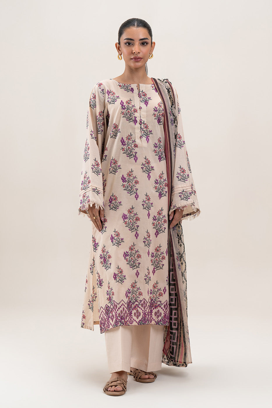 2 PIECE EMBROIDERED LAWN SUIT-IVORY AURA (UNSTITCHED)