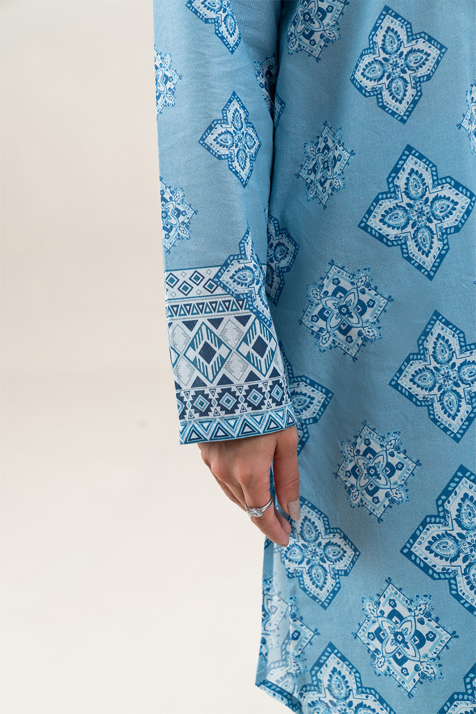 3 PIECE PRINTED LAWN SUIT-CAROLINA GEM (UNSTITCHED)