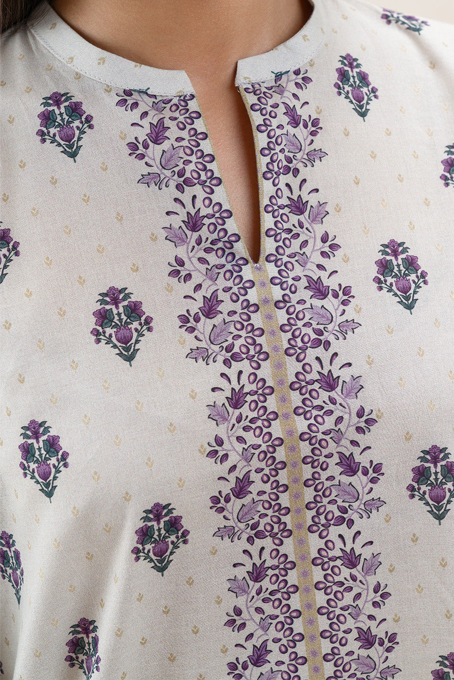 3 PIECE PRINTED LAWN SUIT-MYSTIC BLOOM (UNSTITCHED)
