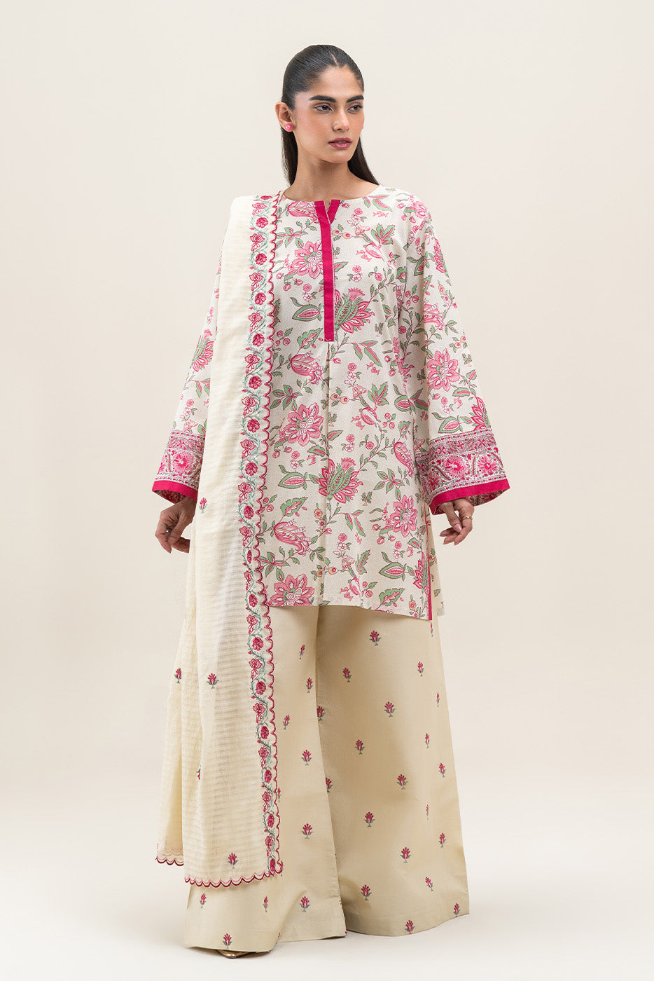 3 PIECE EMBROIDERED LAWN LAWN SUIT-JACOBEAN FANTASY (UNSTITCHED)