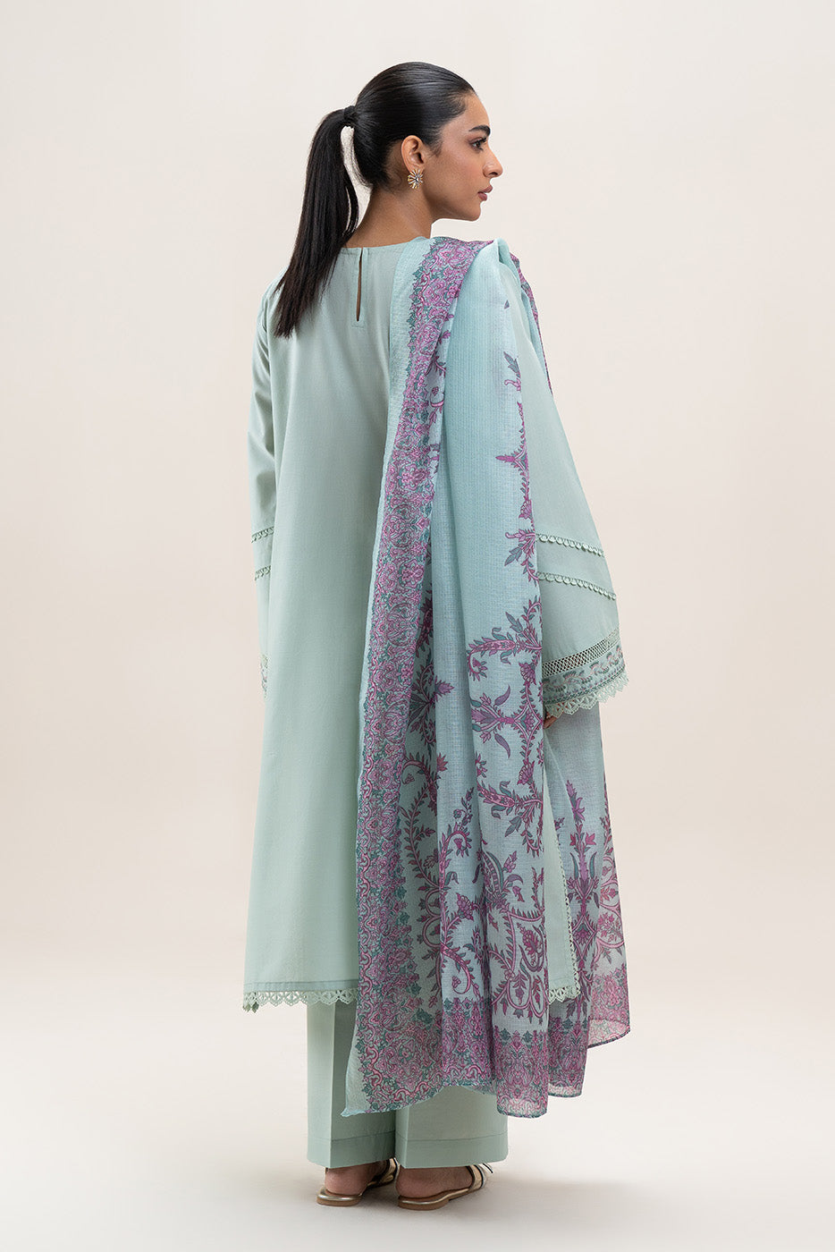 3 PIECE EMBROIDERED LAWN SUIT-PISTACHIO CHARM (UNSTITCHED)