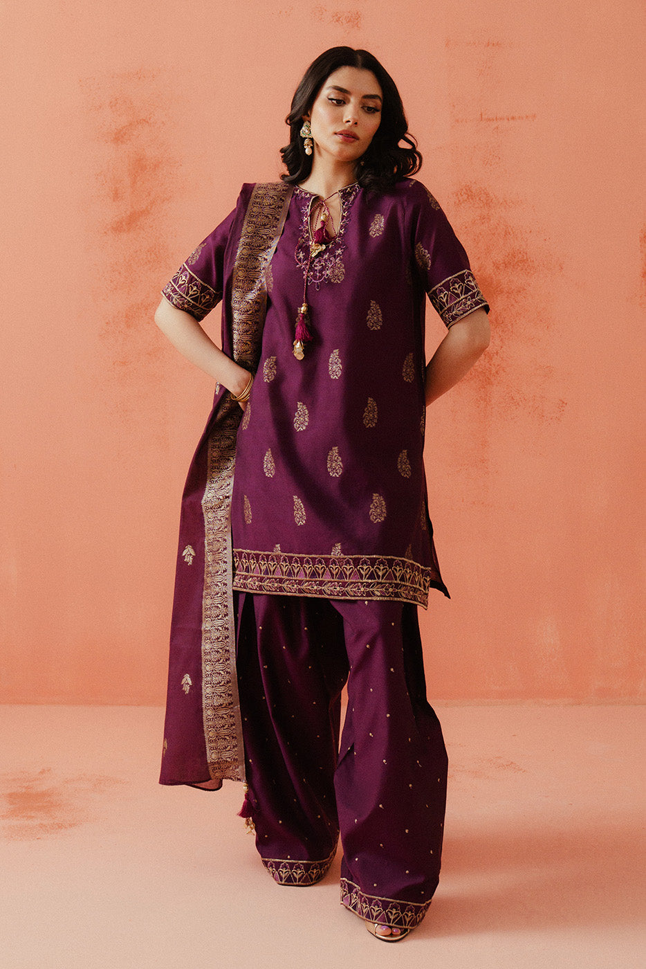 3 PIECE EMBROIDERED LUREX YAN DYED JACQUARD SUIT-DEEP BERRY (UNSTITCHED)