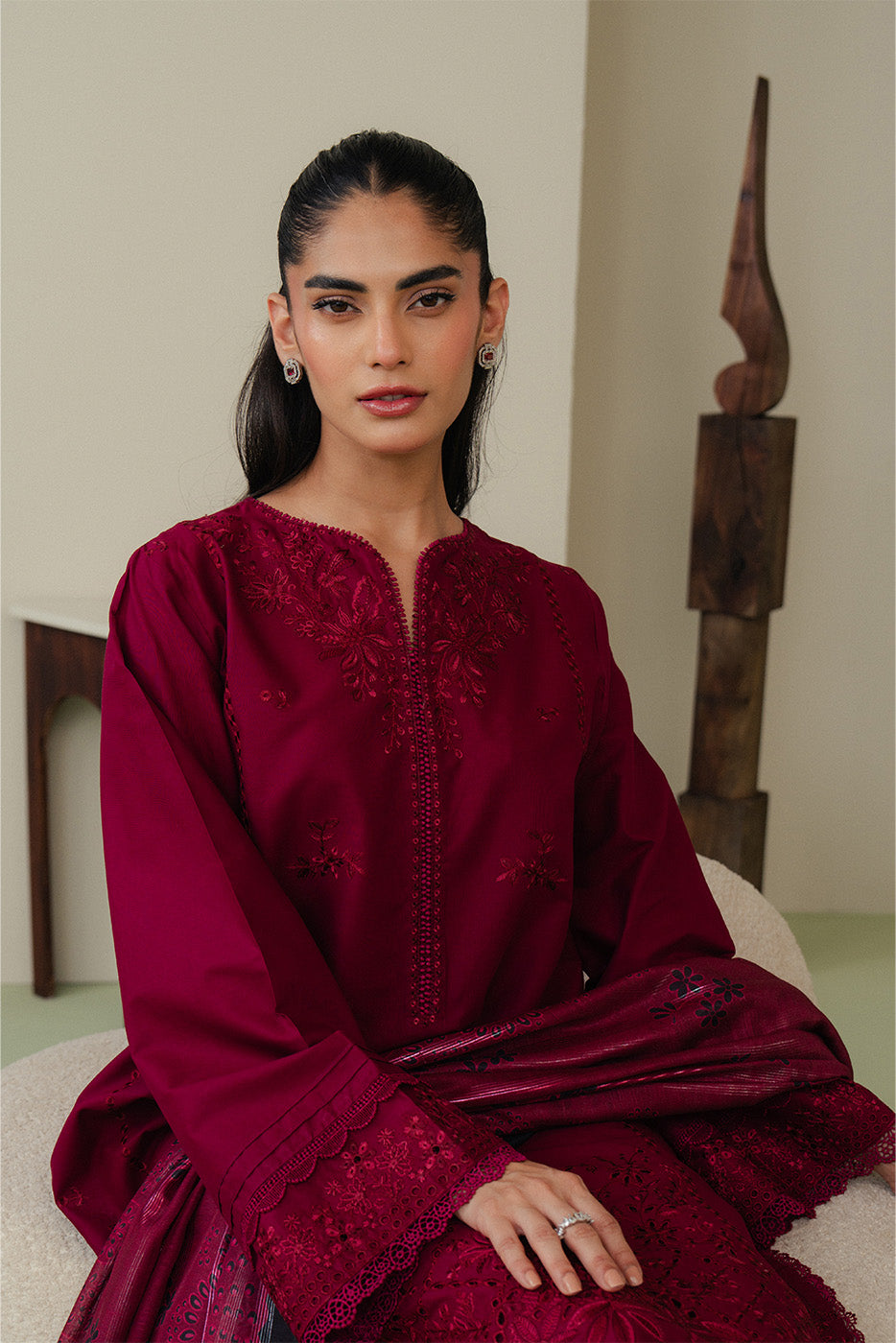 3 PIECE EMBROIDERED LAWN SUIT-GARNET MUSK (UNSTITCHED)