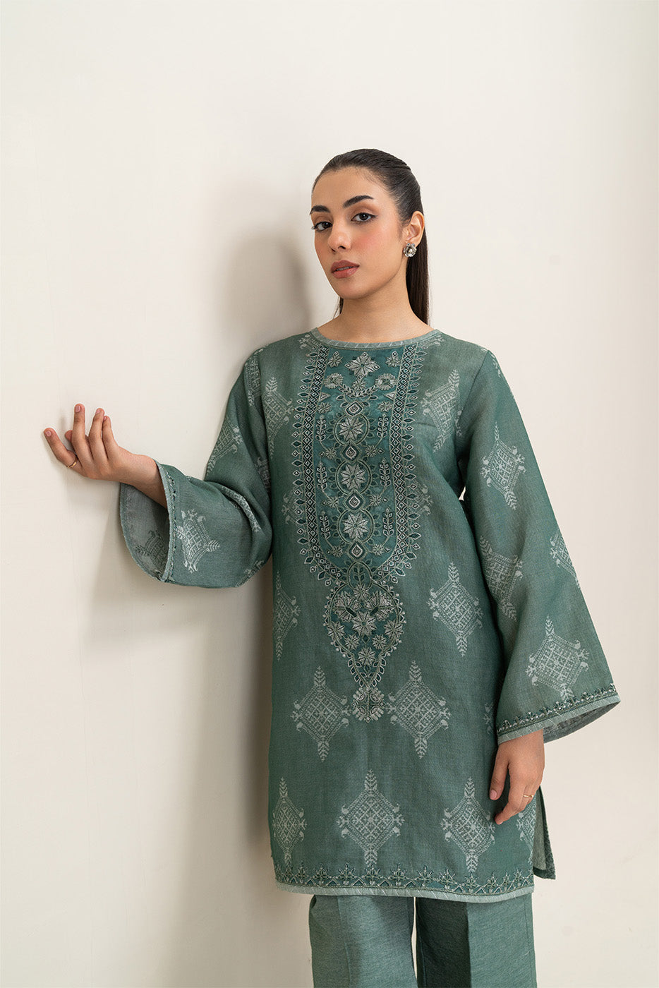 2 PIECE EMBROIDERED YAN DYED JACQUARD SUIT-PINE GREEN (UNSTITCHED)