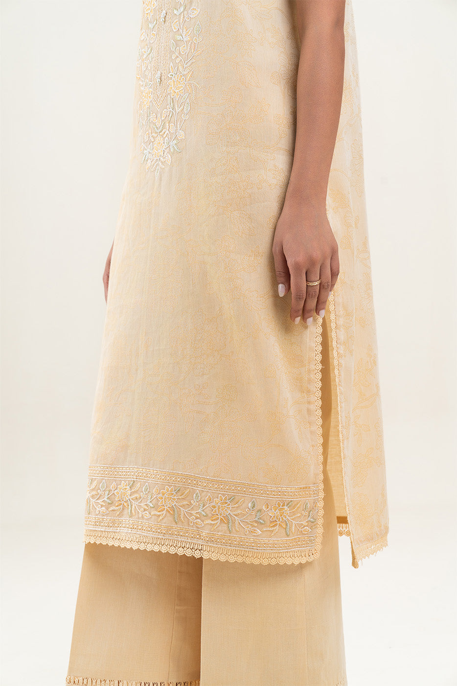 2 PIECE EMBROIDERED YAN DYED JACQUARD SUIT-MANGO SORBET (UNSTITCHED)