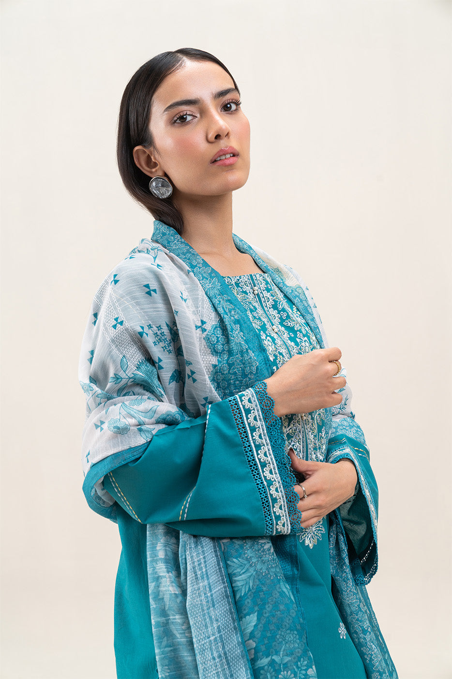 3 PIECE EMBROIDERED LAWN SUIT-CERULEAN ZEST (UNSTITCHED)