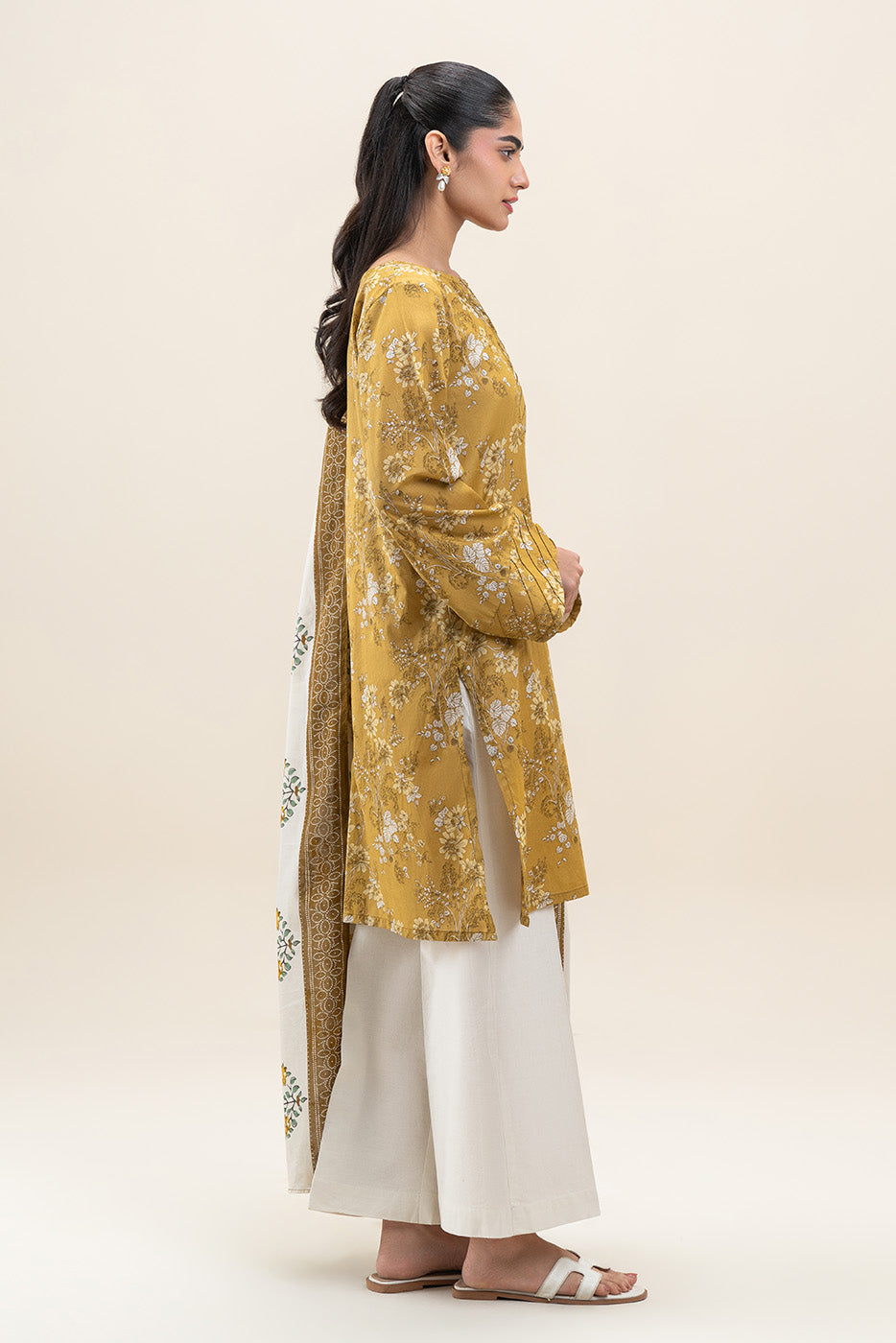 2 PIECE PRINTED LAWN SUIT-MEDALLION PEARL (UNSTITCHED)