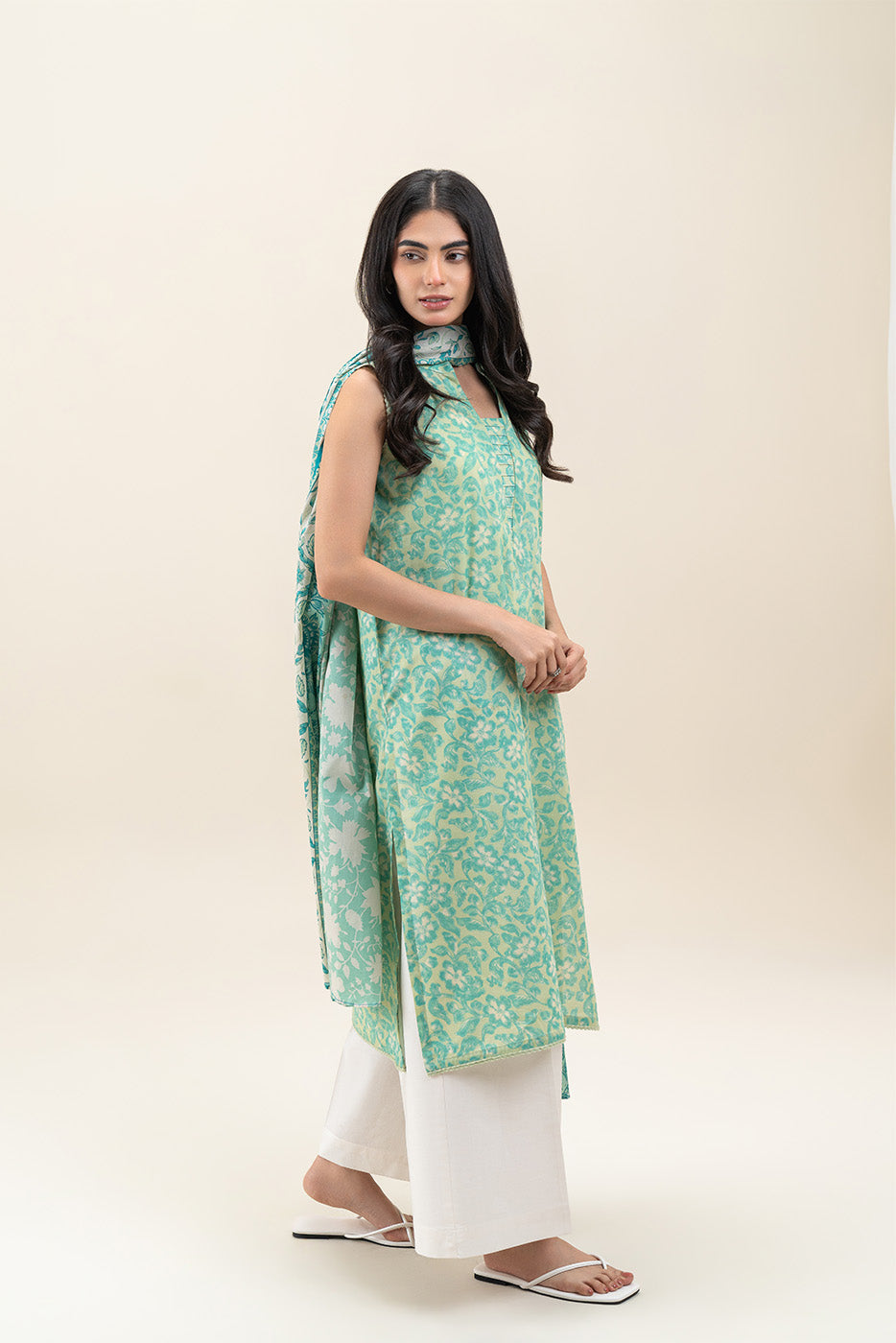 2 PIECE PRINTED LAWN SUIT-TURQUOISE HUES (UNSTITCHED)