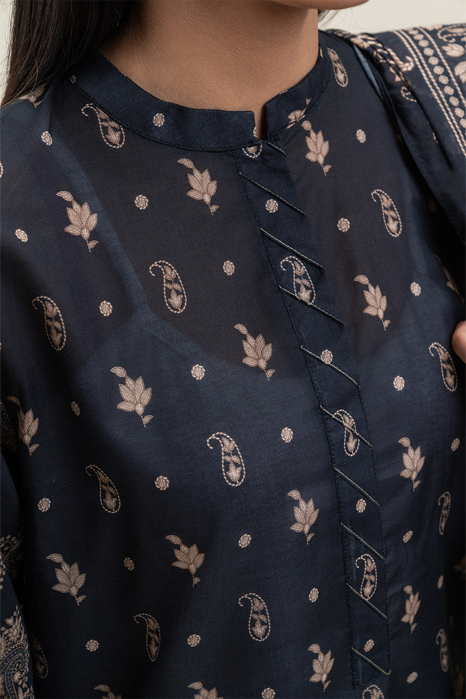 3 PIECE PRINTED LAWN SUIT-RAVEN DEW (UNSTITCHED)