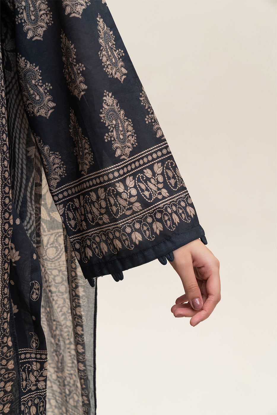 3 PIECE PRINTED LAWN SUIT-RAVEN DEW (UNSTITCHED)