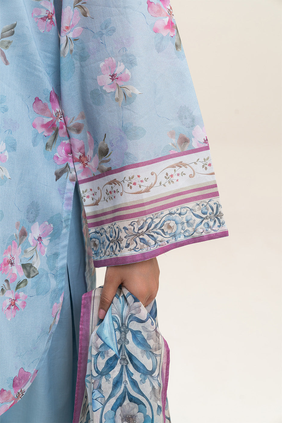 3 PIECE PRINTED LAWN SUIT-FLORA BLISS (UNSTITCHED)