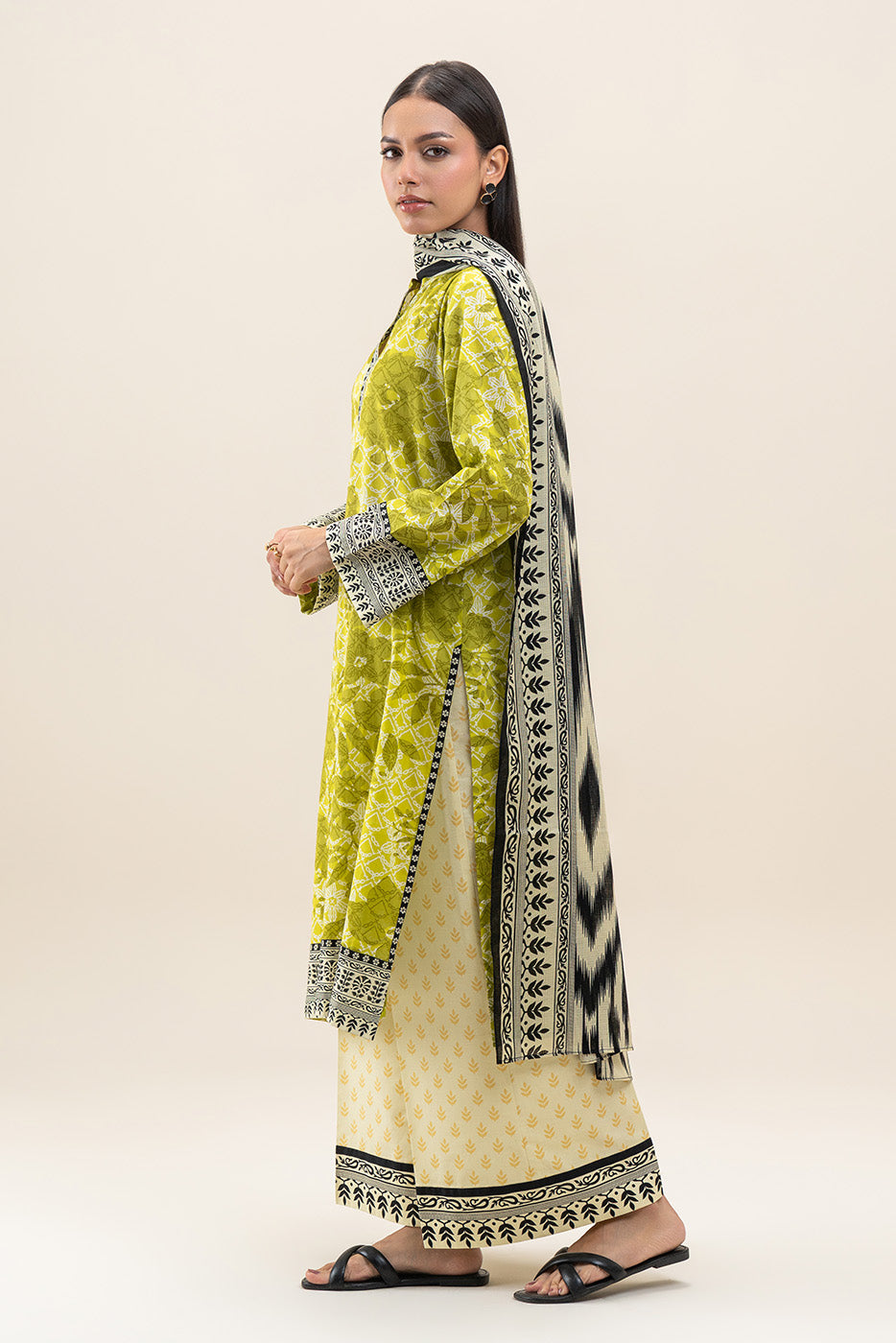 3 PIECE PRINTED LAWN SUIT-VOLT TRIBE (UNSTITCHED)