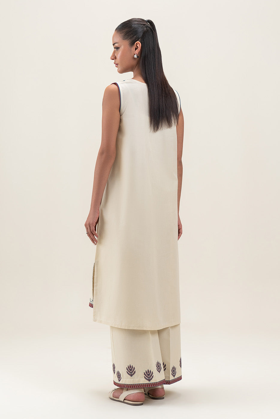 2 PIECE EMBROIDERED LAWN SUIT-SAND TREASURE (UNSTITCHED)