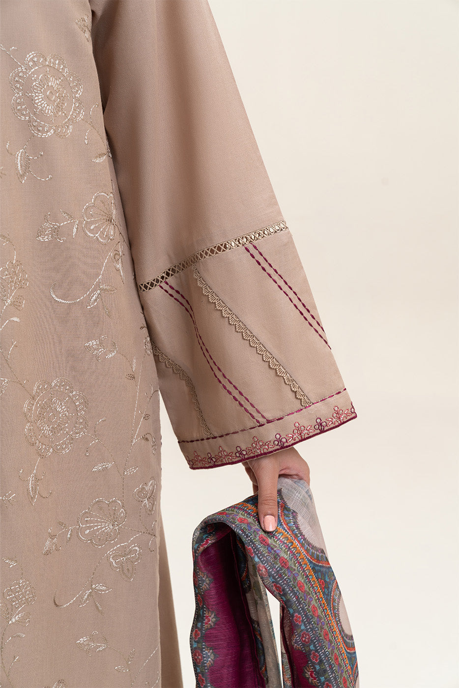 3 PIECE EMBROIDERED LAWN SUIT-SMOKE BEIGE (UNSTITCHED)