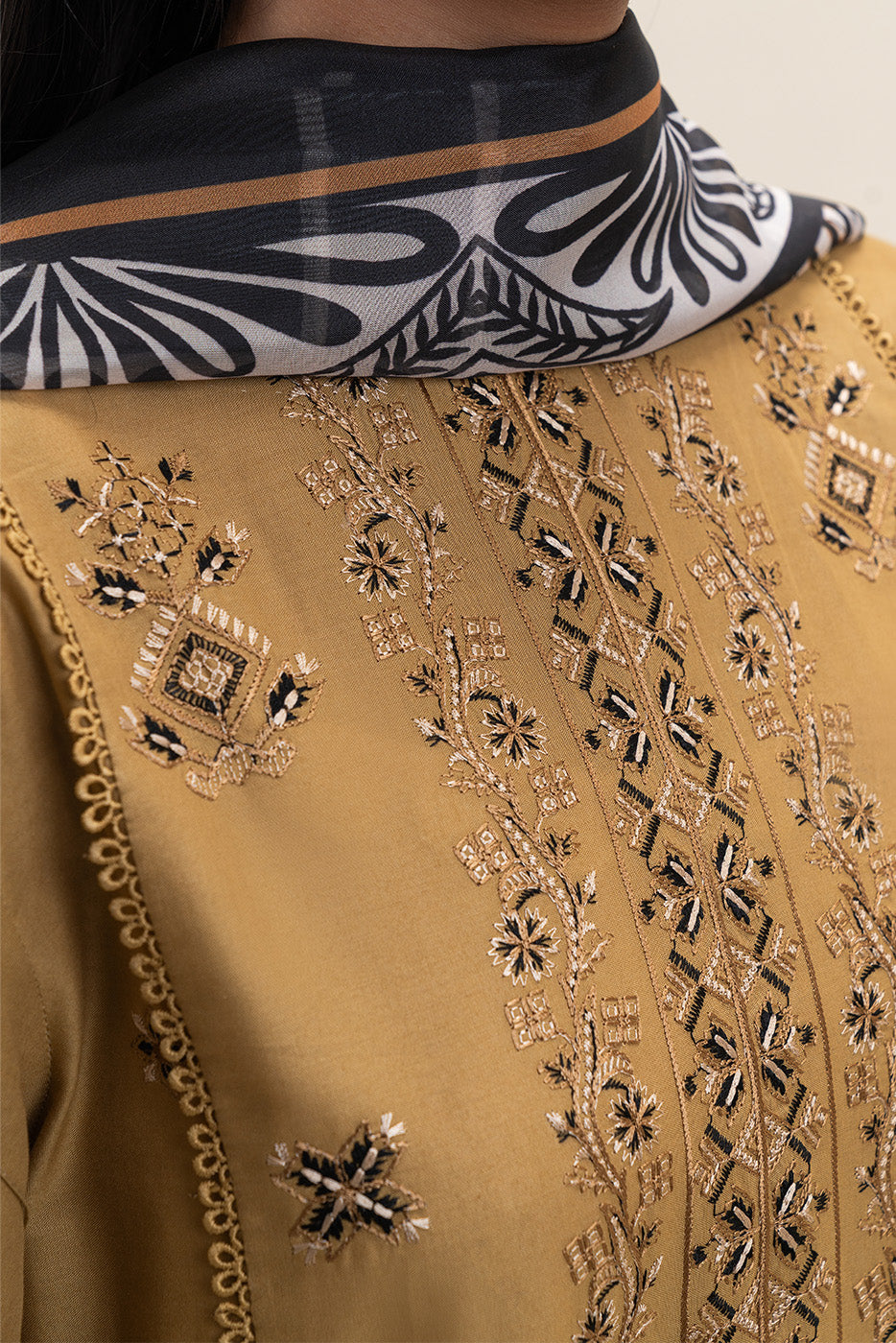 3 PIECE EMBROIDERED LAWN SUIT-SUNNY MOUNTAIN (UNSTITCHED)