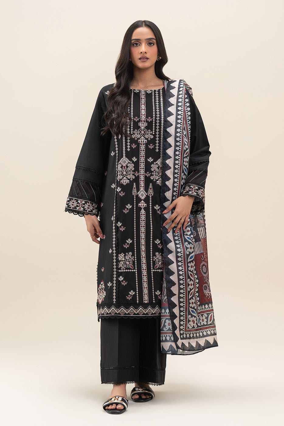 3 PIECE EMBROIDERED LAWN SUIT-CHARCOAL VOID (UNSTITCHED)