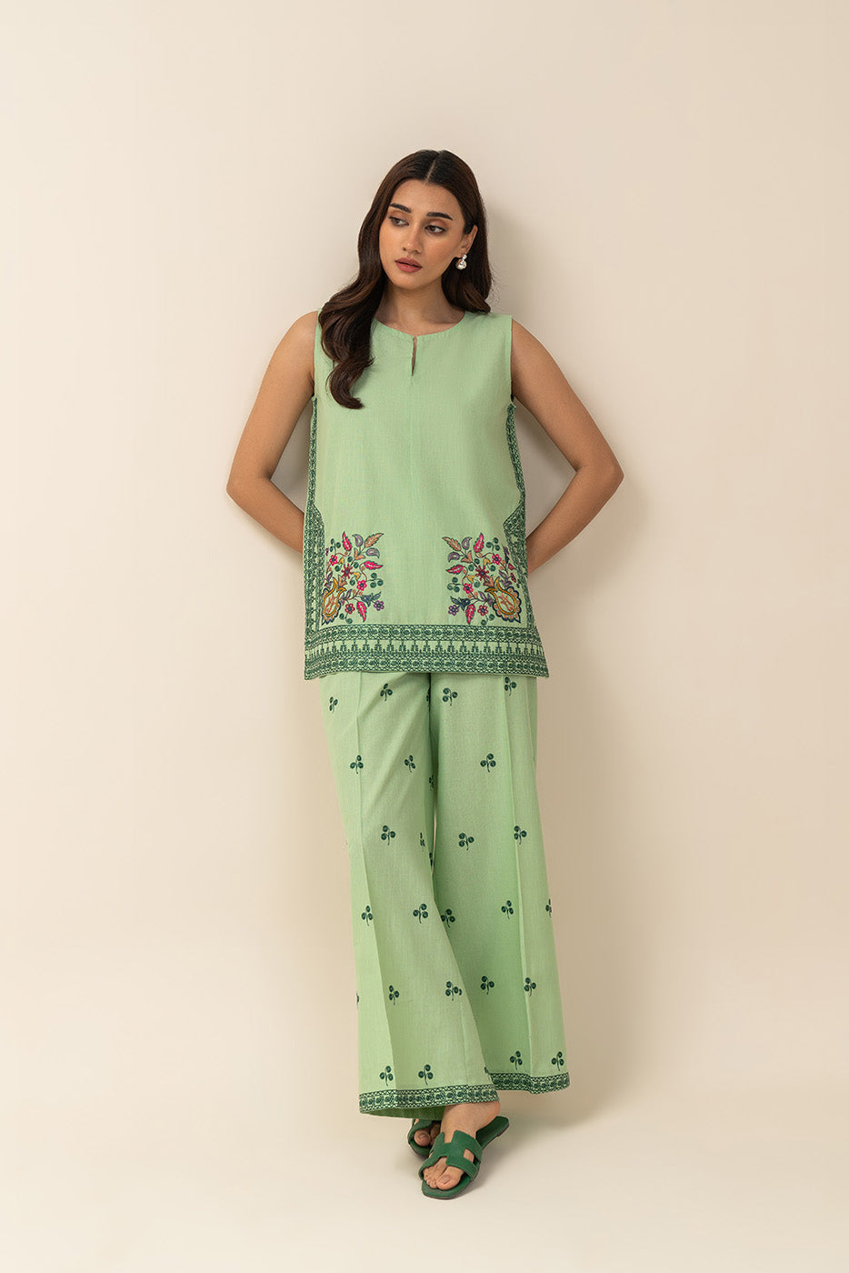 2 PIECE EMBROIDERED SLUB LAWN CO-ORD SET (FLOW)