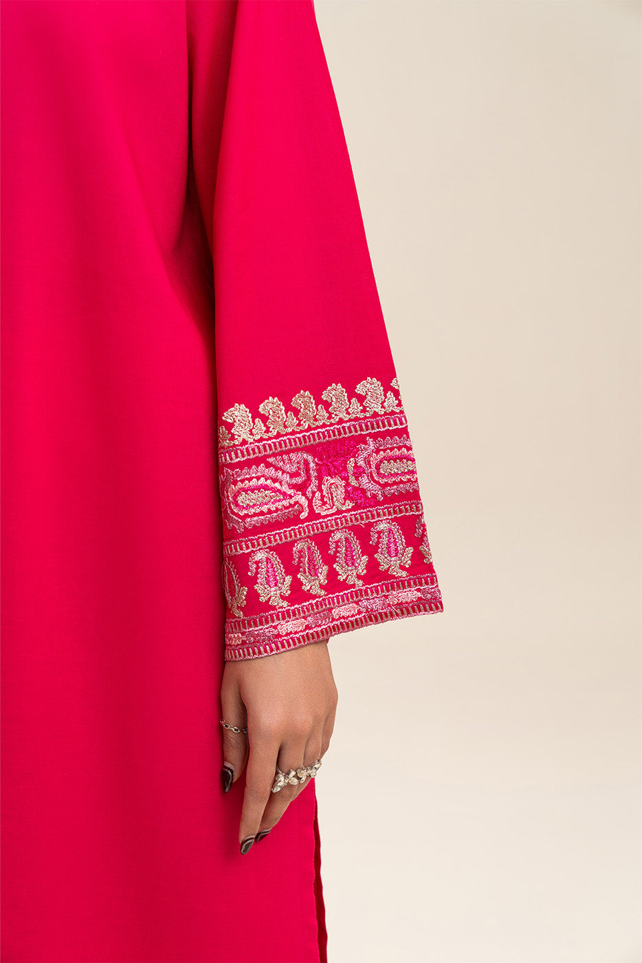 2 PIECE EMBROIDERED CAMBRIC SUIT (PRET)