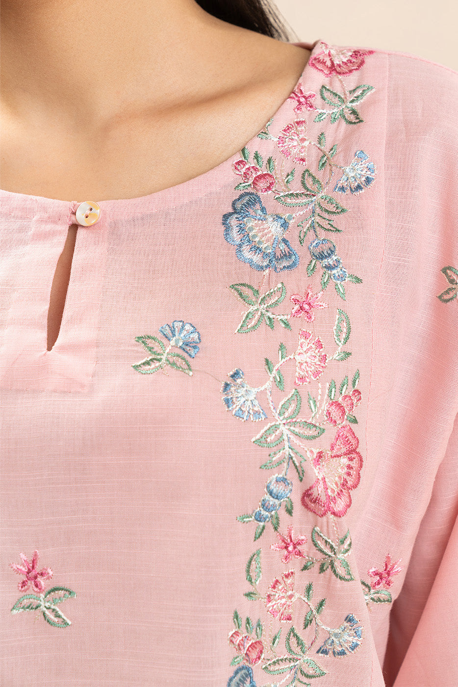EMBROIDERED SLUB SHIRT (PRET)