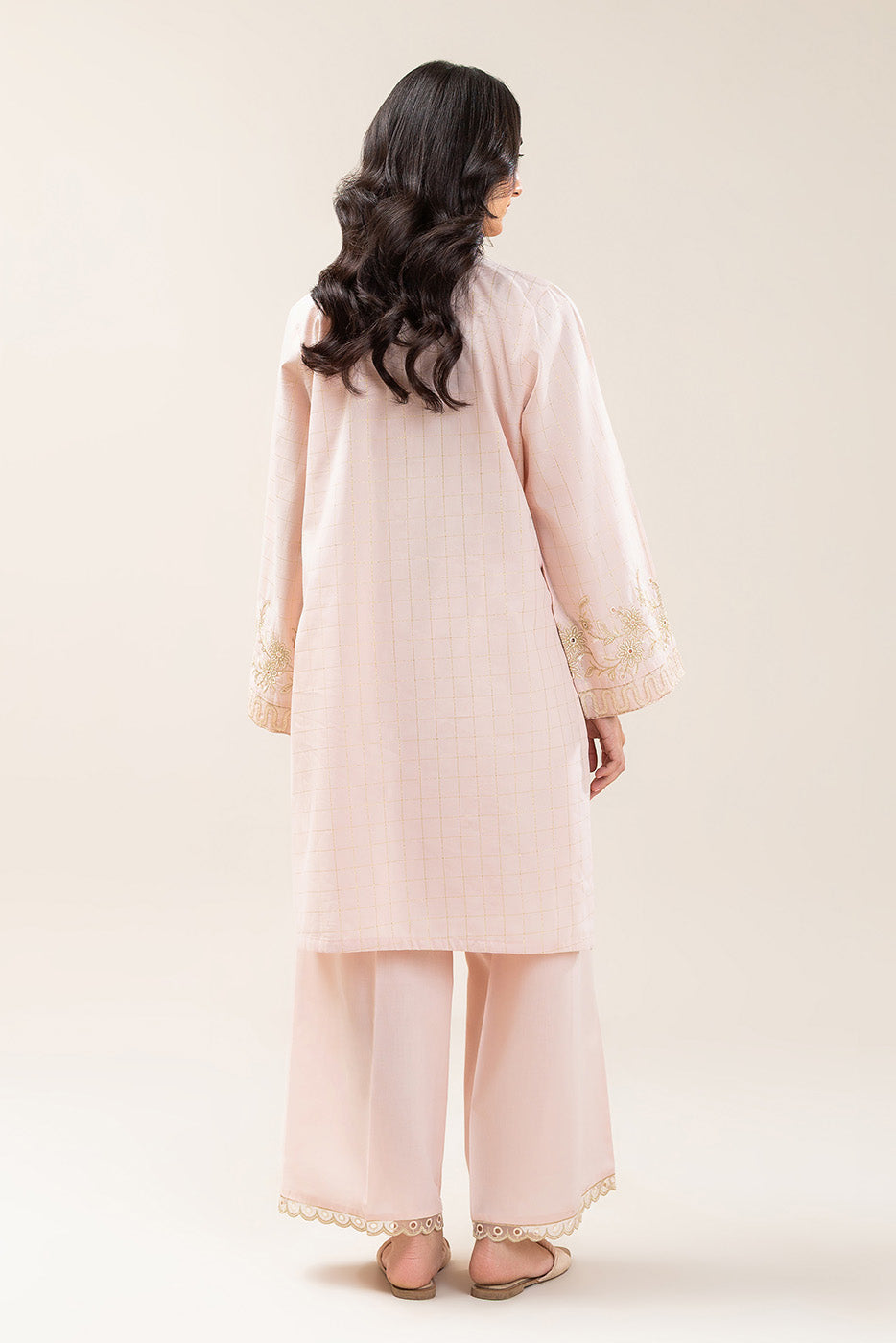 2 PIECE EMBROIDERED YARN DYED LUREX SUIT (PRET)