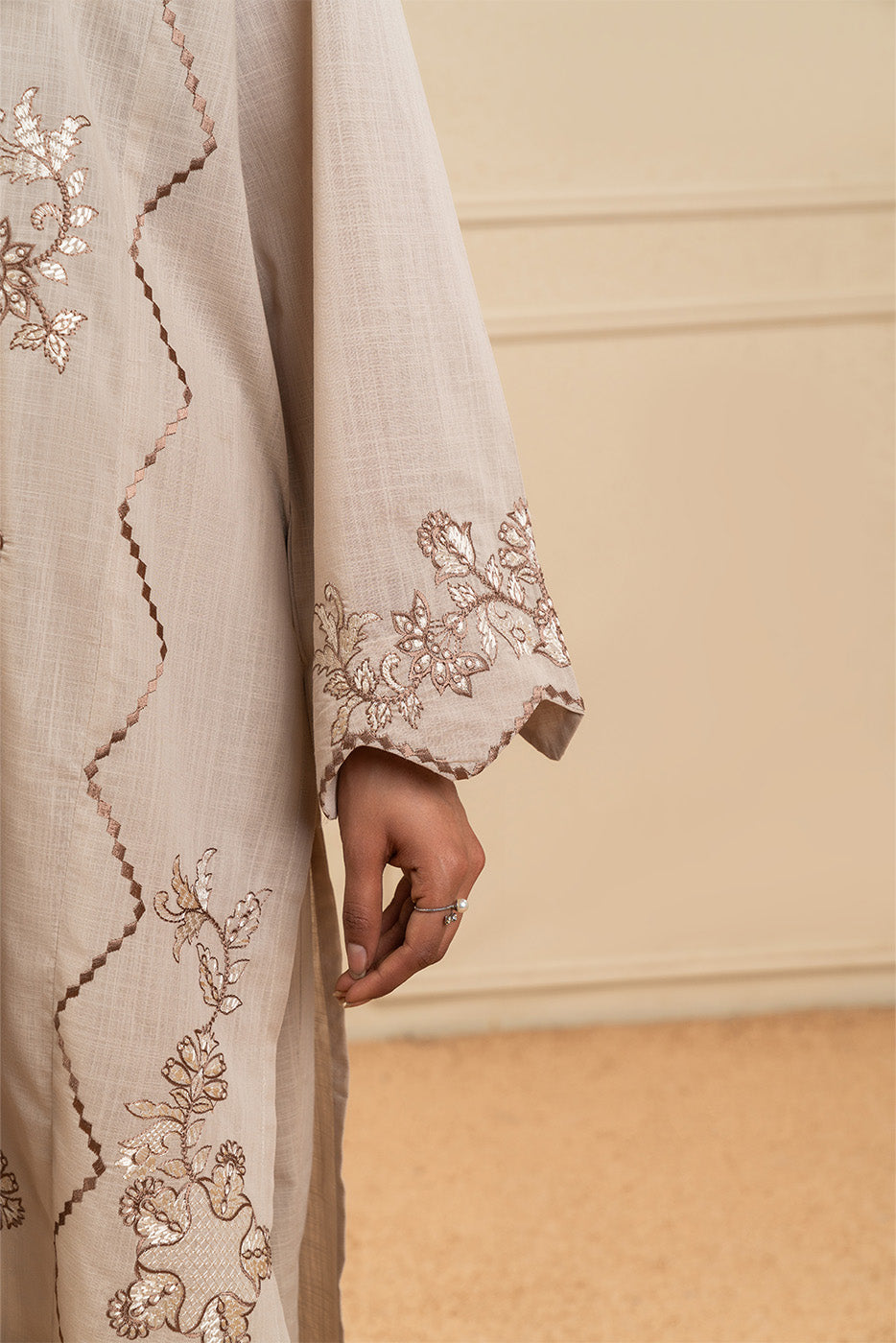 3 PIECE EMBROIDERED TWO WAY SLUB SUIT (PRET)