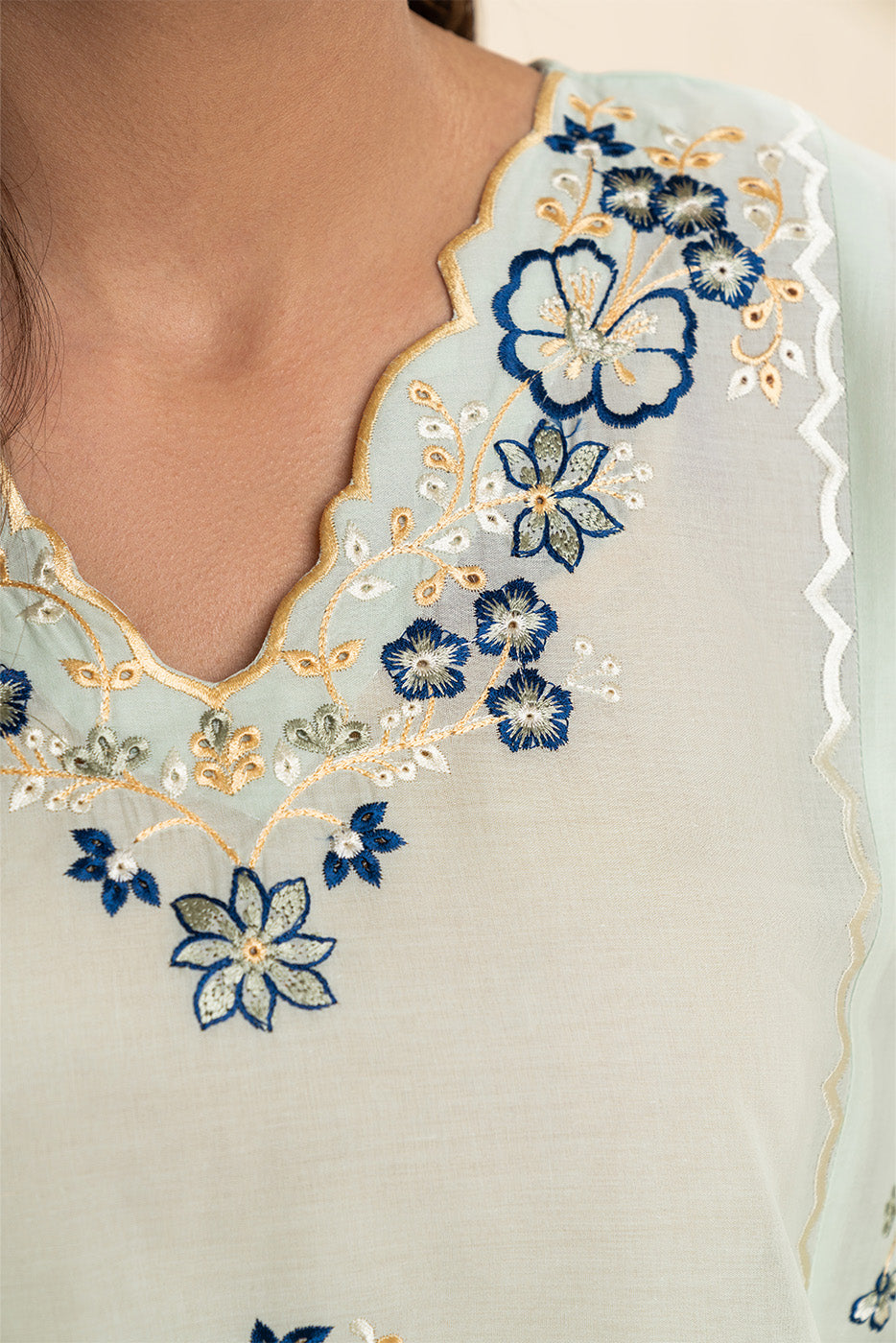 EMBROIDERED LAWN SHIRT (PRET)