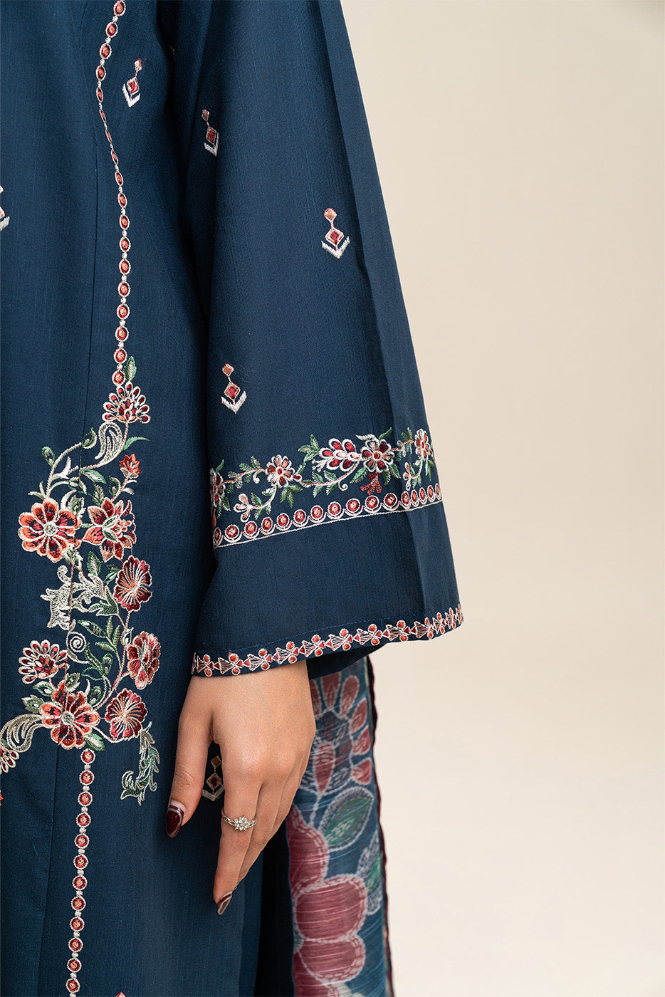 3 PIECE EMBROIDERED SLUB SUIT (PRET)