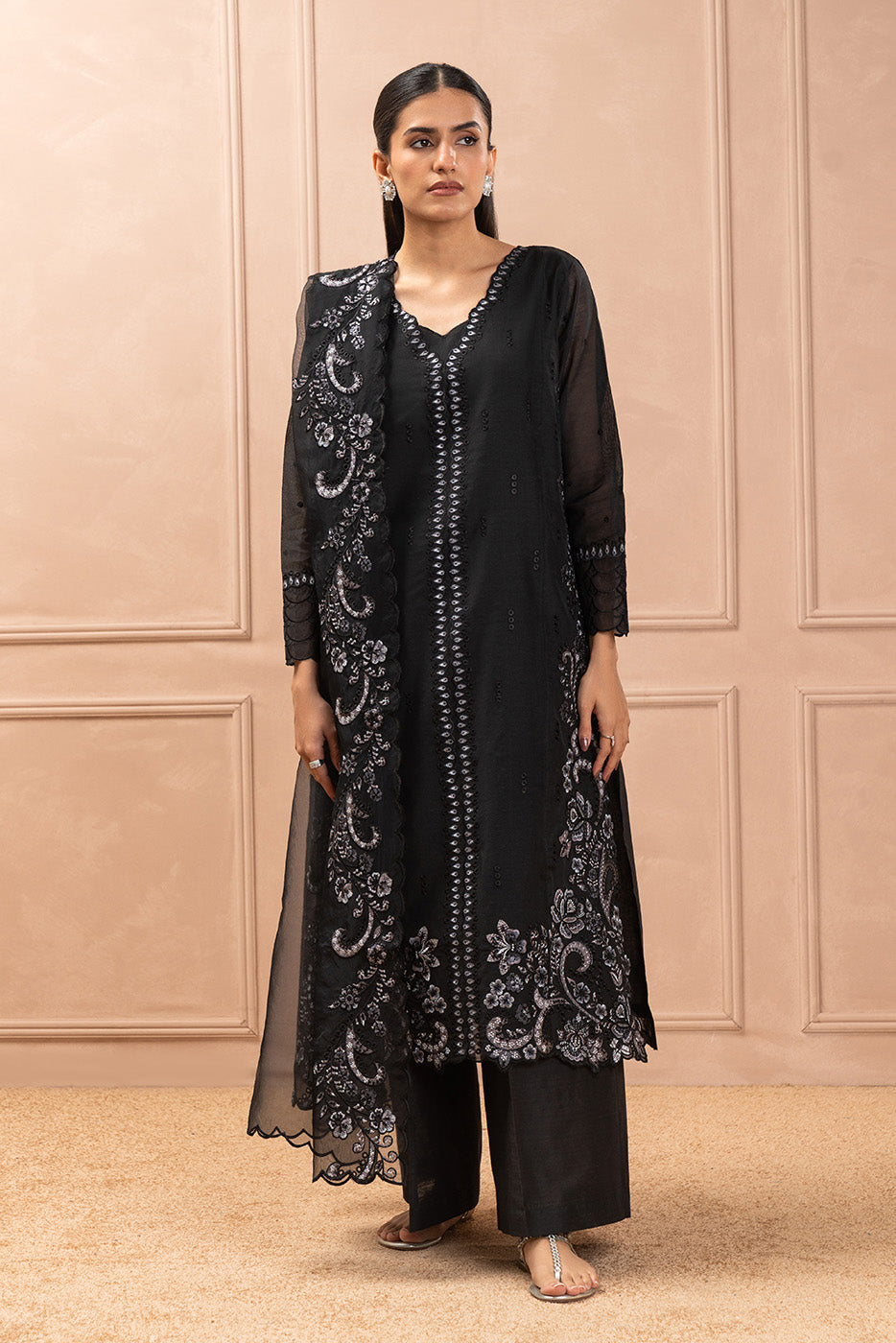 3 PIECE EMBROIDERED PAPER COTTON SUIT (LUXURY PRET)