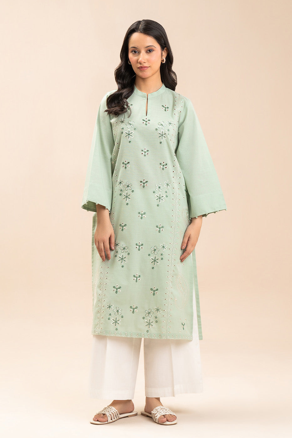 2 PIECE EMBROIDERED SLUB SUIT (PRET)