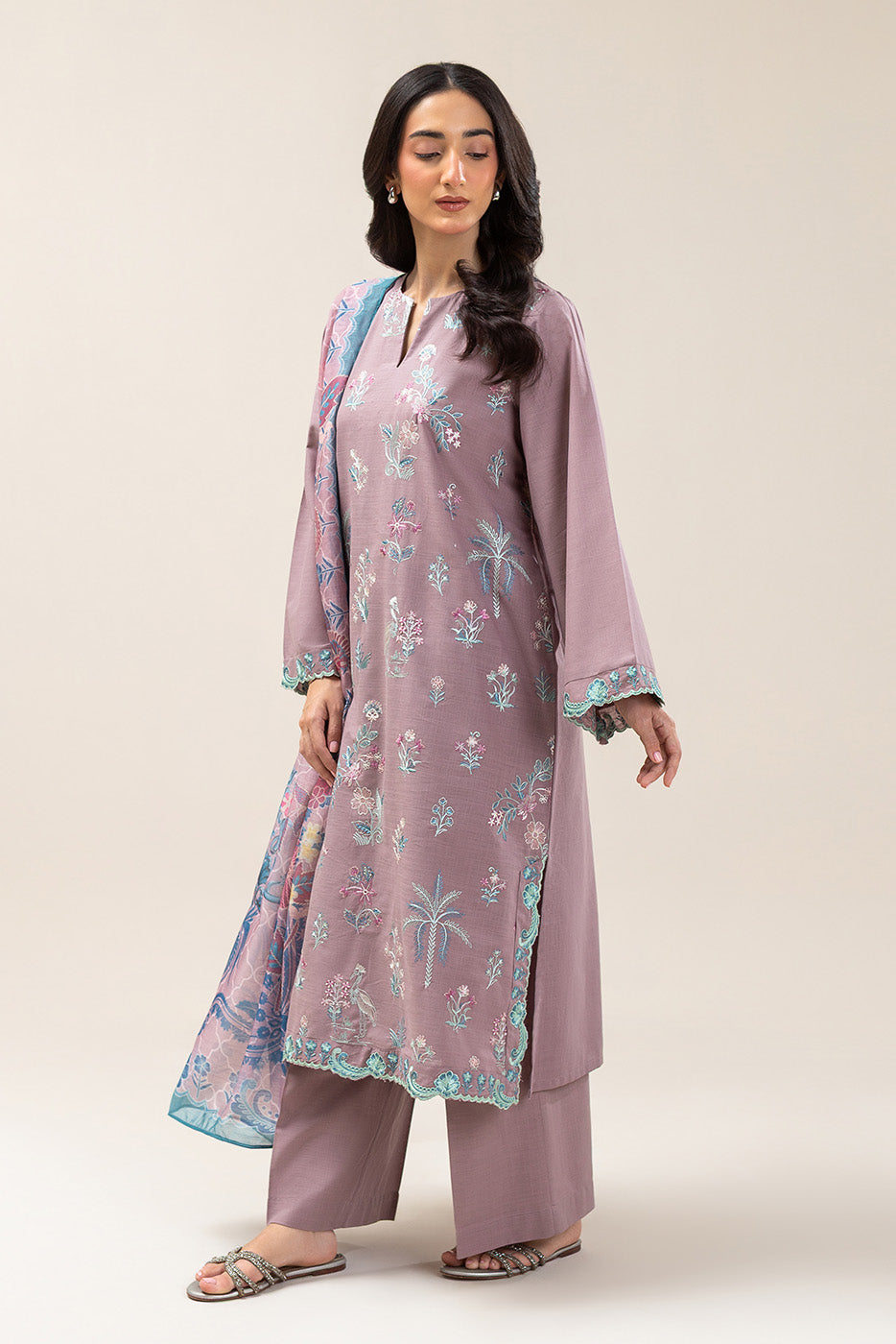 3 PIECE EMBROIDERED TWO WAY SLUB SUIT (PRET)