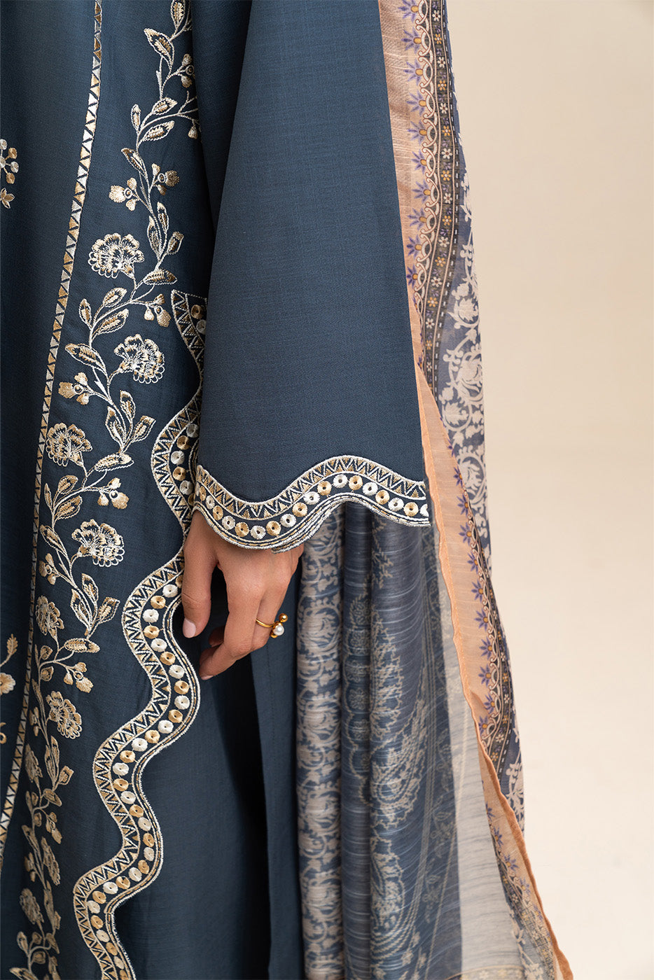 2 PIECE EMBROIDERED TWO WAY SLUB SUIT (PRET)