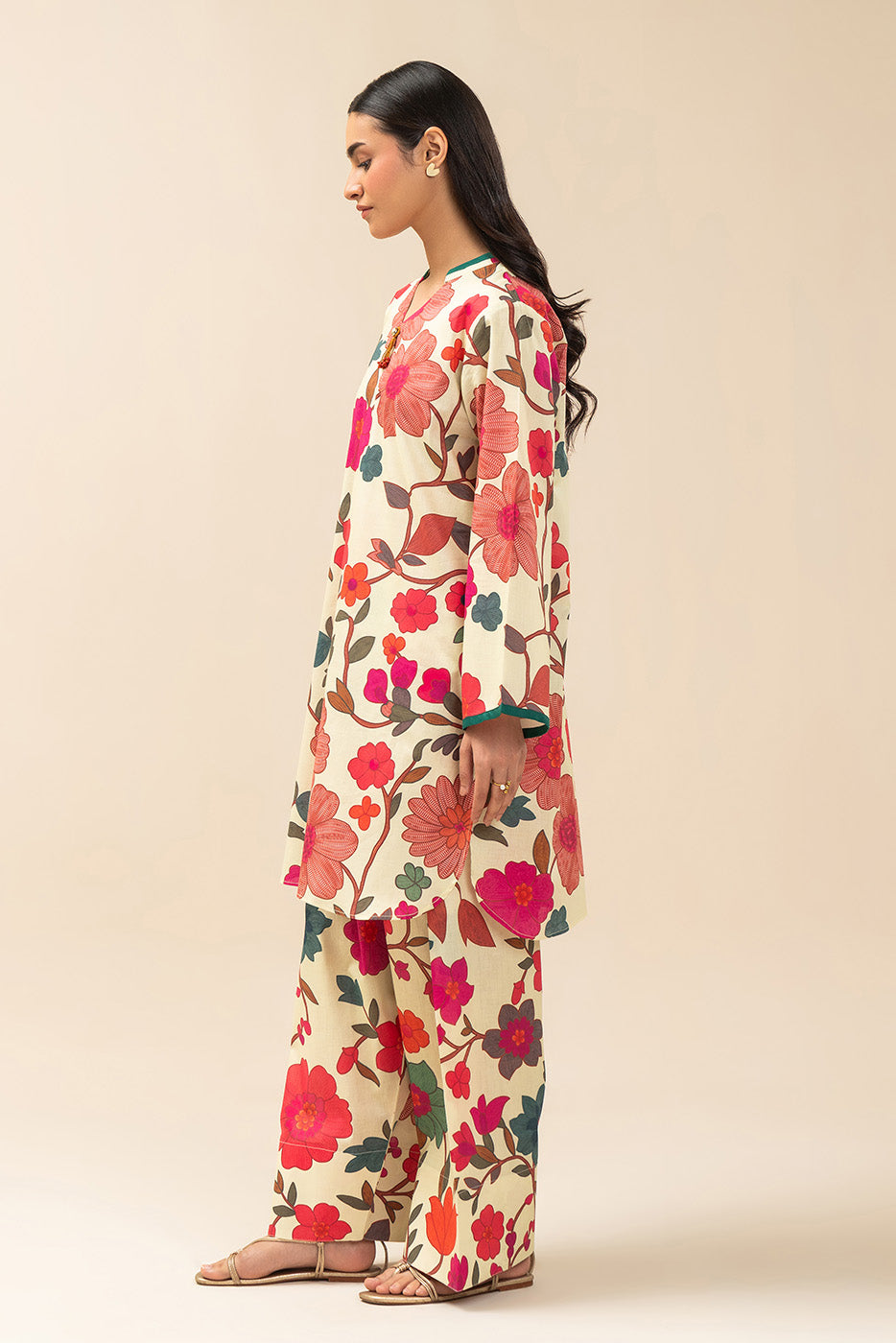 2 PIECE PRINTED LAWN SUIT (PRET)