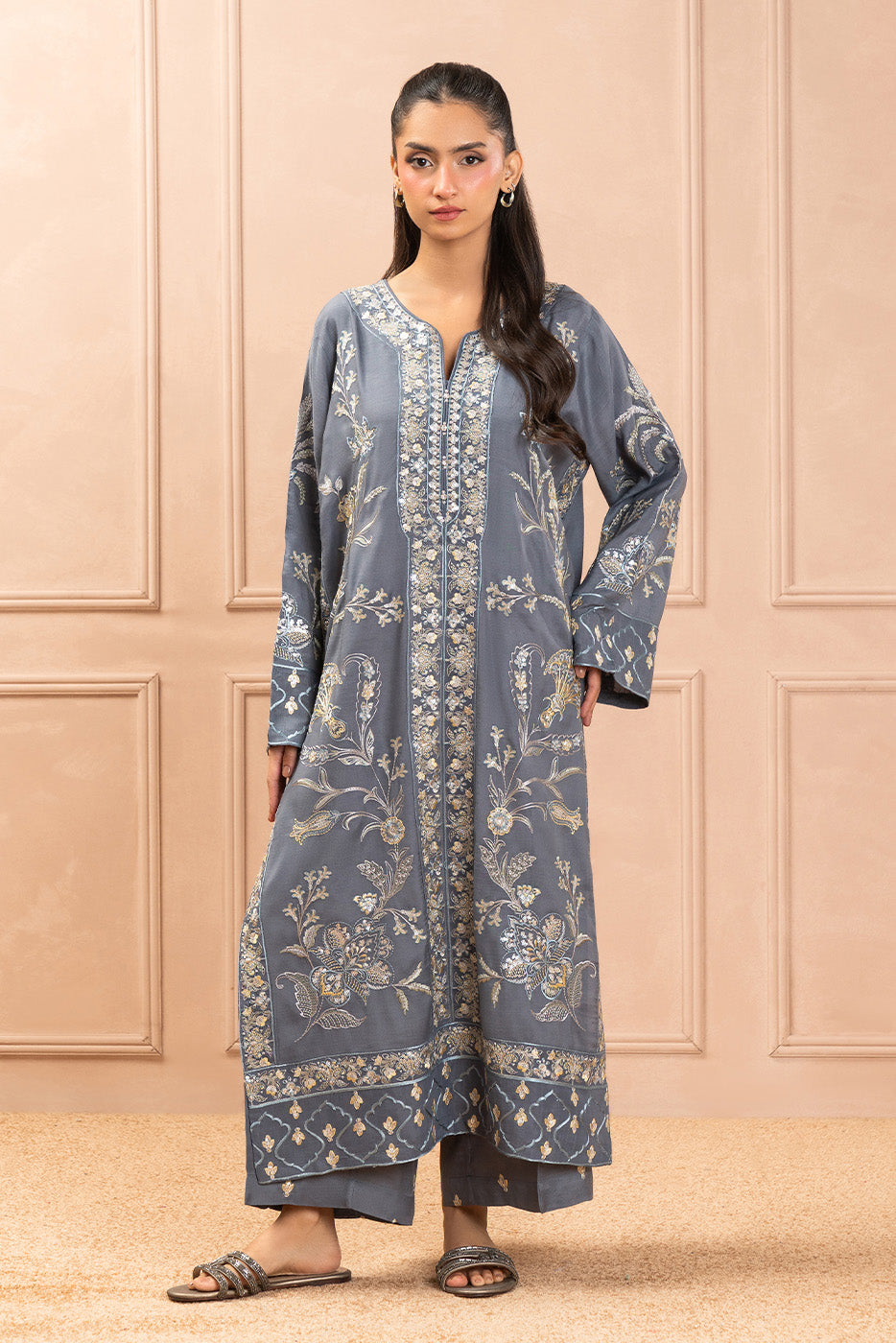 2 PIECE EMBROIDERED RAWSILK SUIT (LUZURY PRET)