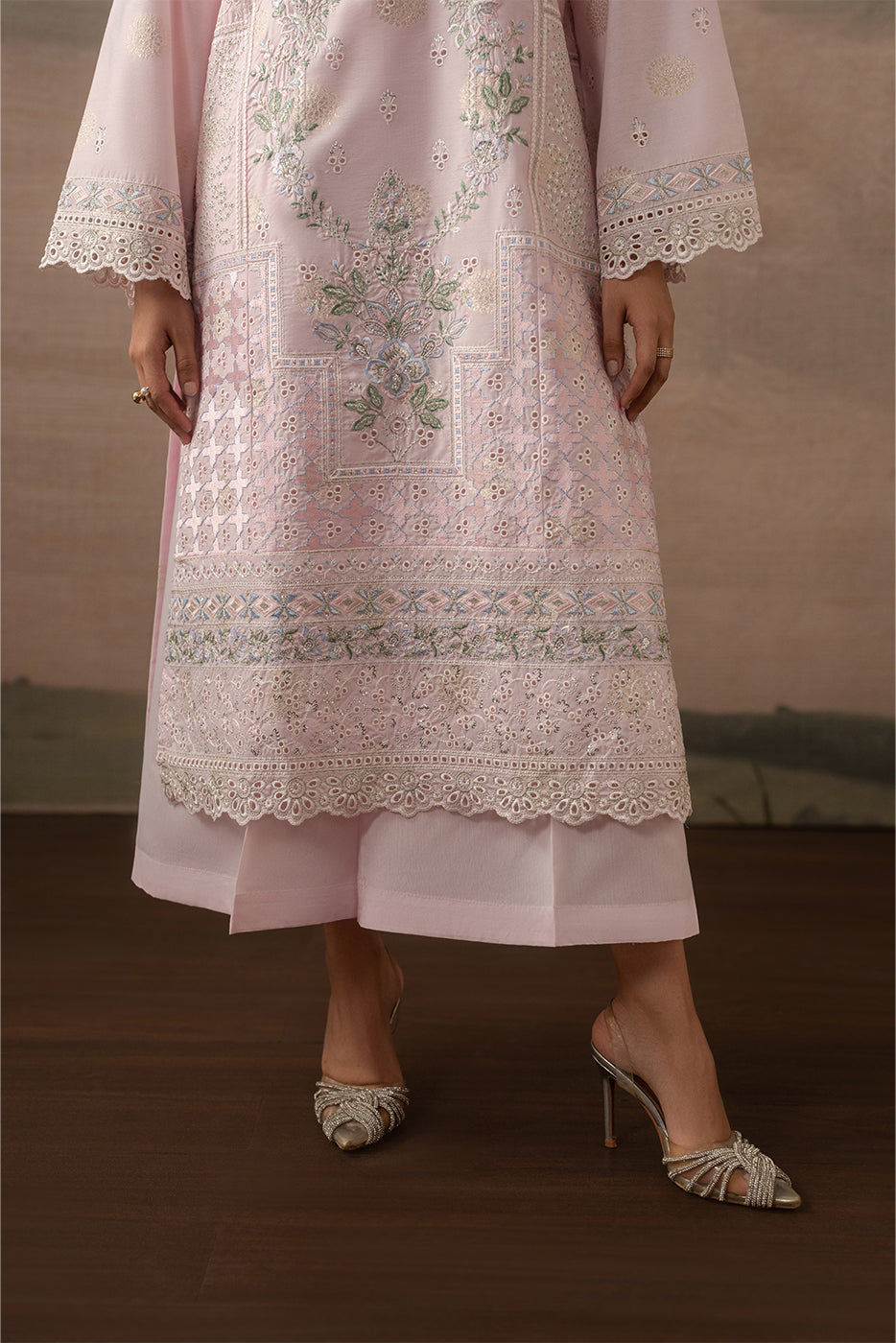2 PIECE EMBROIDERED ZARI JACQUARD SUIT (LUXURY PRET)
