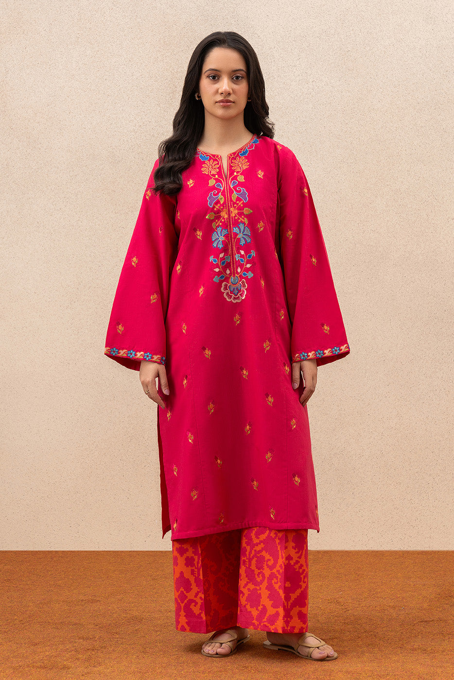 2 PIECE EMBROIDERED SLUB SUIT (PRET)