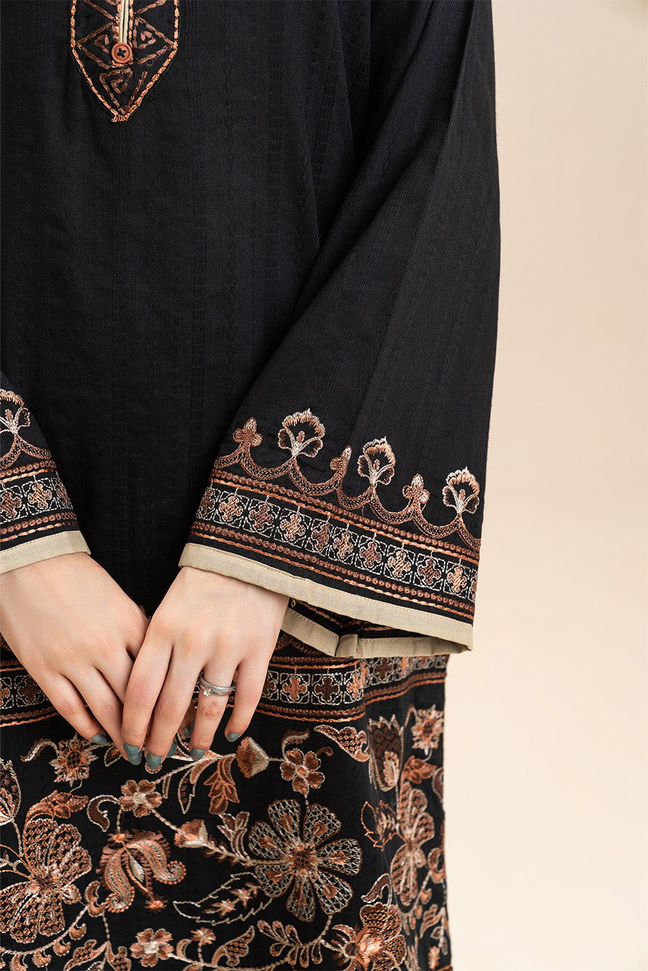 EMBROIDERED DORIA SHIRT (PRET)