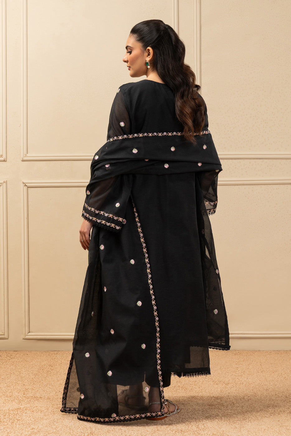 2 PIECE EMBROIDERED PAPER COTTON SUIT (HIGH CASUAL)