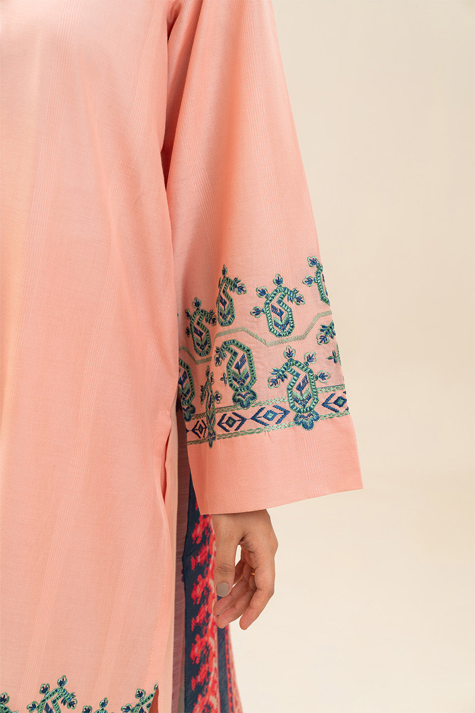 3 PIECE EMBROIDERED TEXTURED LAWN SUIT (PRET)