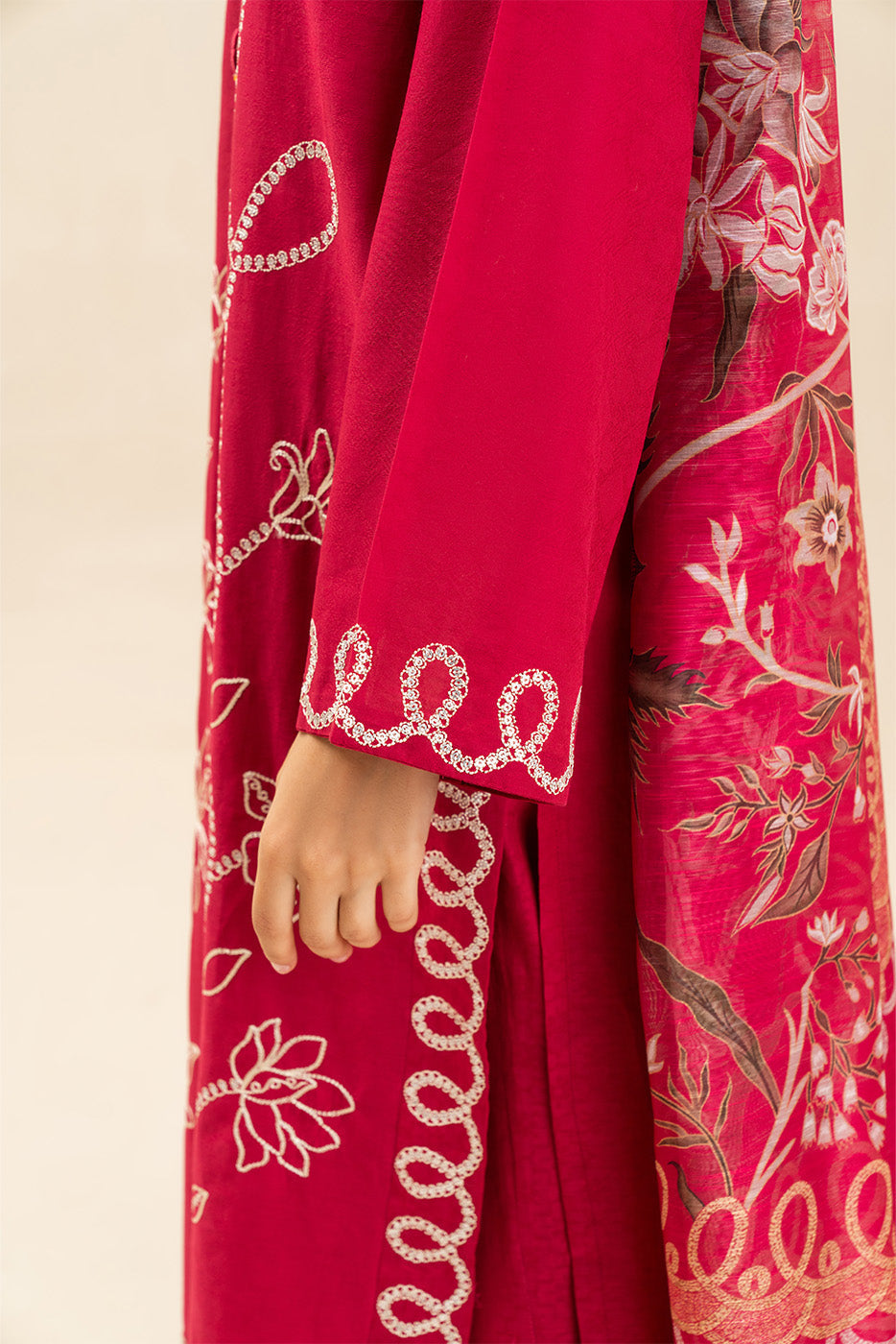 3 PIECE EMBROIDERED SELF JACQUARD SUIT (PRET)