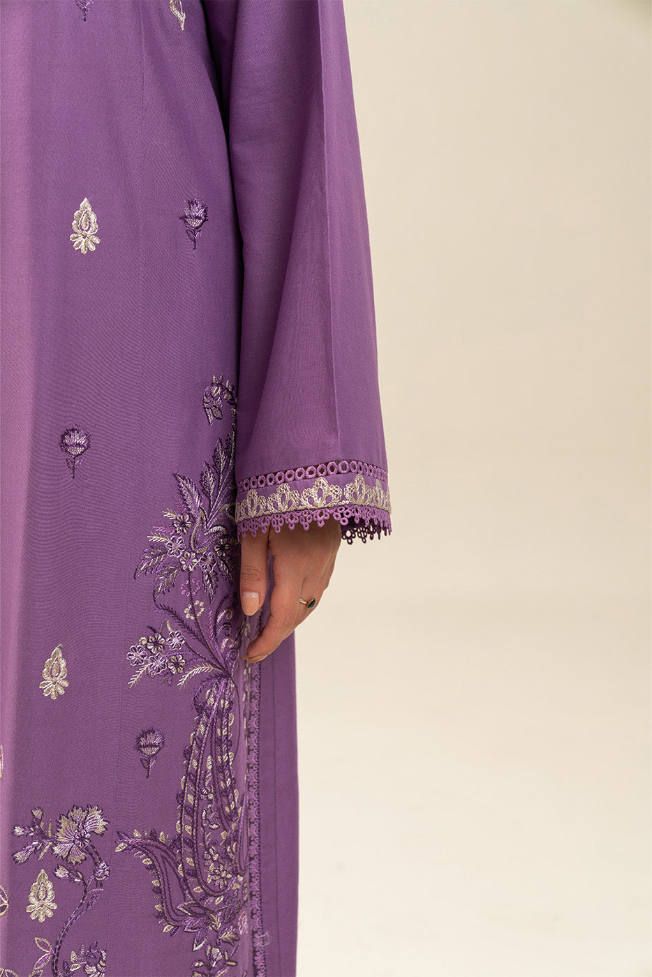 3 PIECE EMBROIDERED LAWN SUIT-MAUVE MIRAGE (UNSTITCHED)