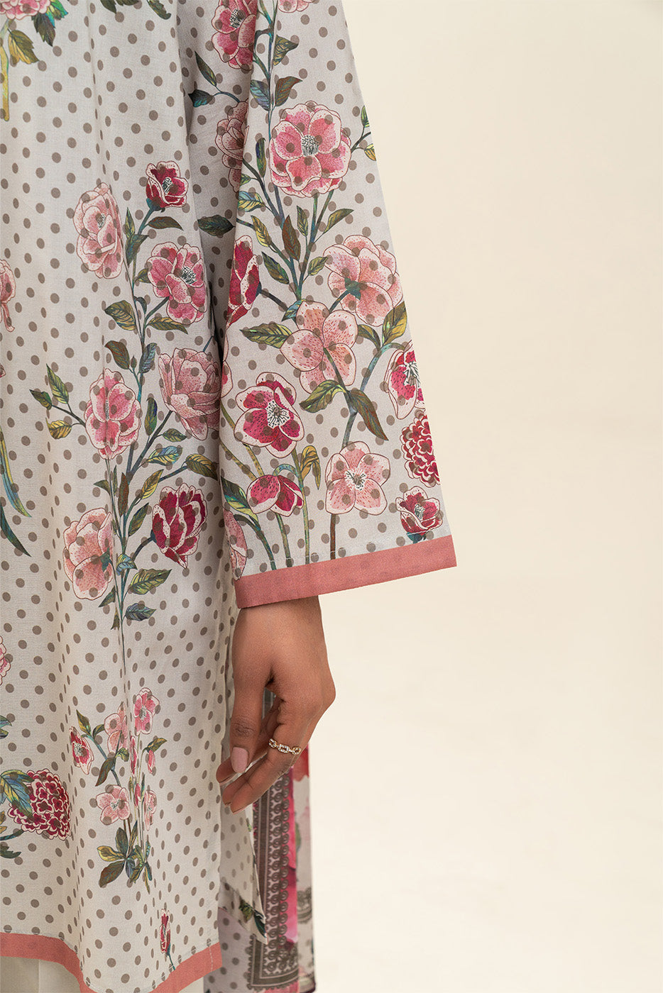 3 PIECE PRINTED LAWN SUIT-ENCHANTED BLOOM (UNSTITCHED)