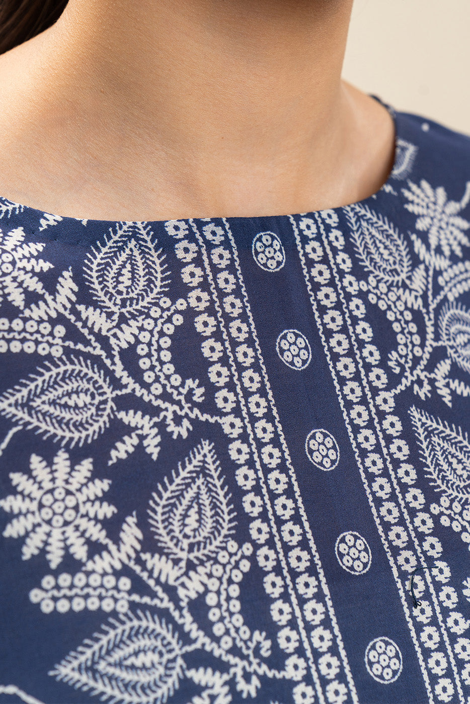 3 PIECE PRINTED LAWN SUIT-AZURE GRACE (UNSTITCHED)