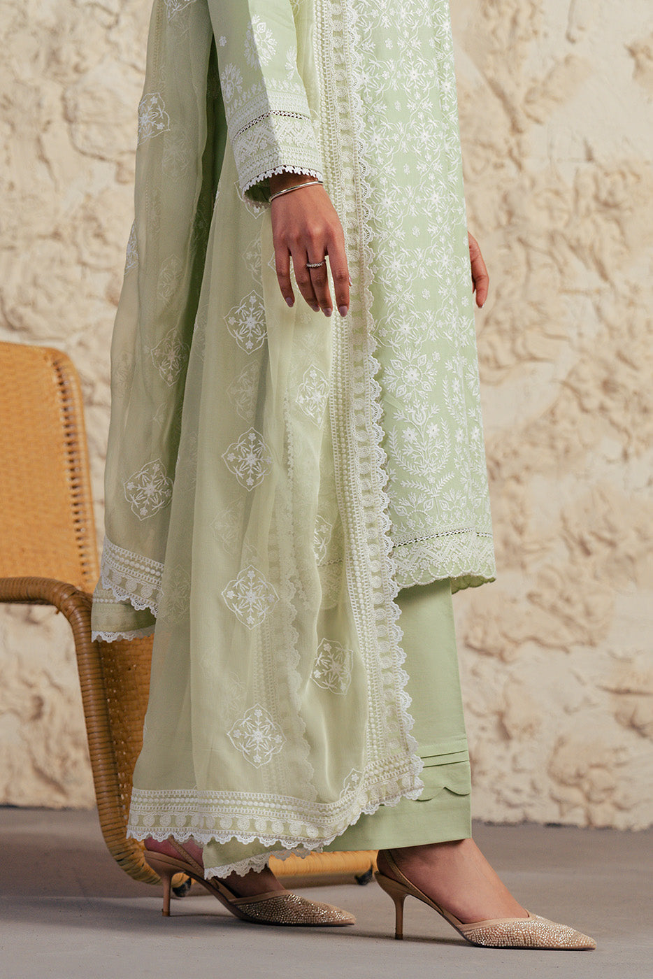 3 PIECE EMBROIDERED LAWN SUIT-MINT FROST (UNSTITCHED)
