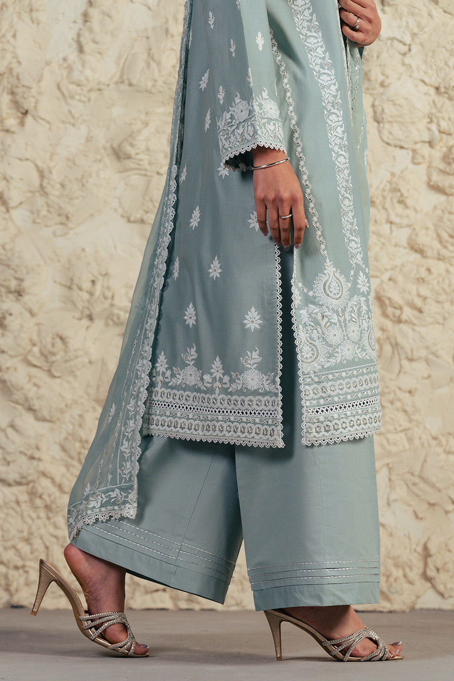 3 PIECE EMBROIDERED LAWN SUIT-MISTY JADE (UNSTITCHED)