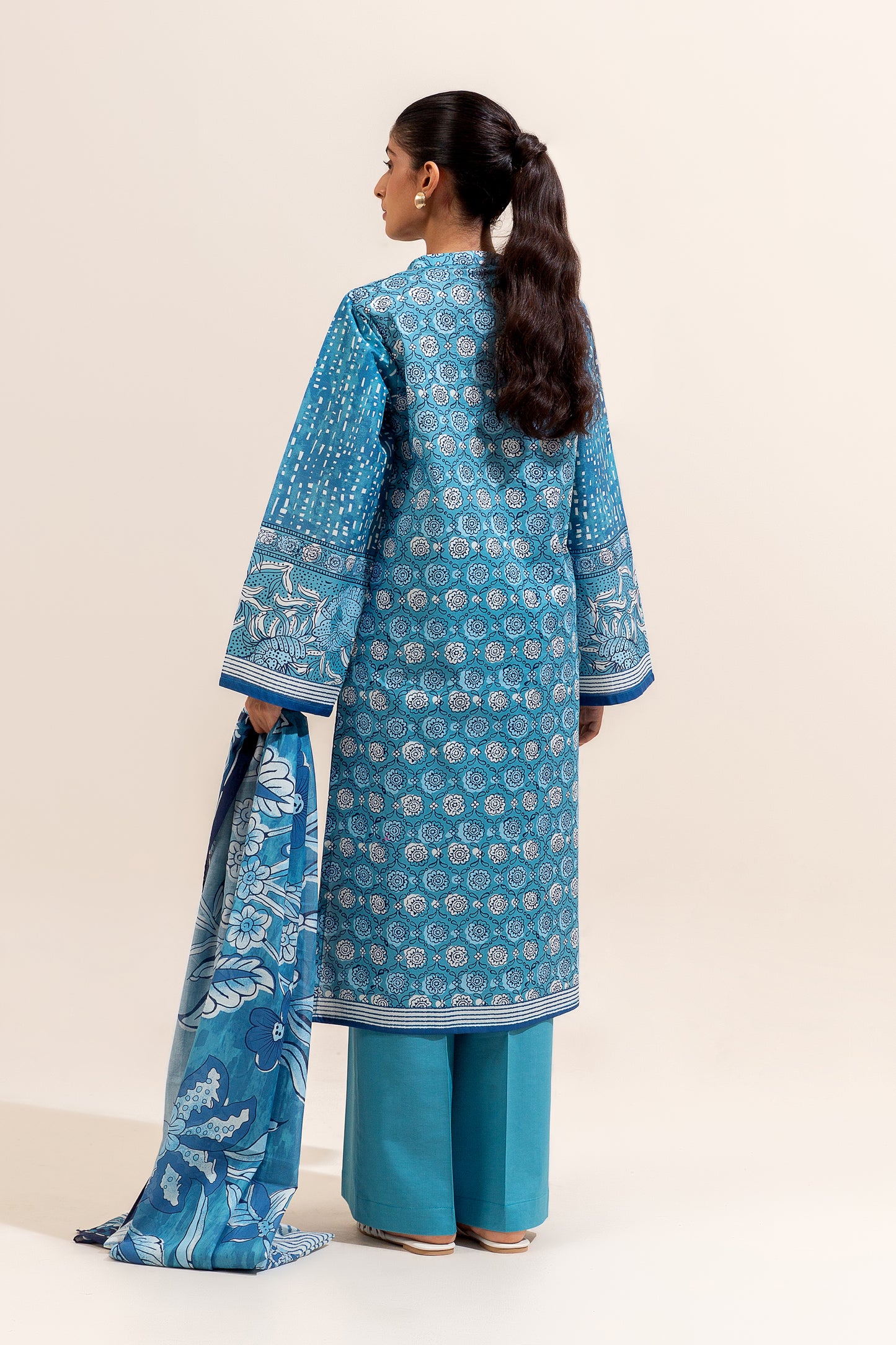 3 PIECE PRINTED LAWN SUITS