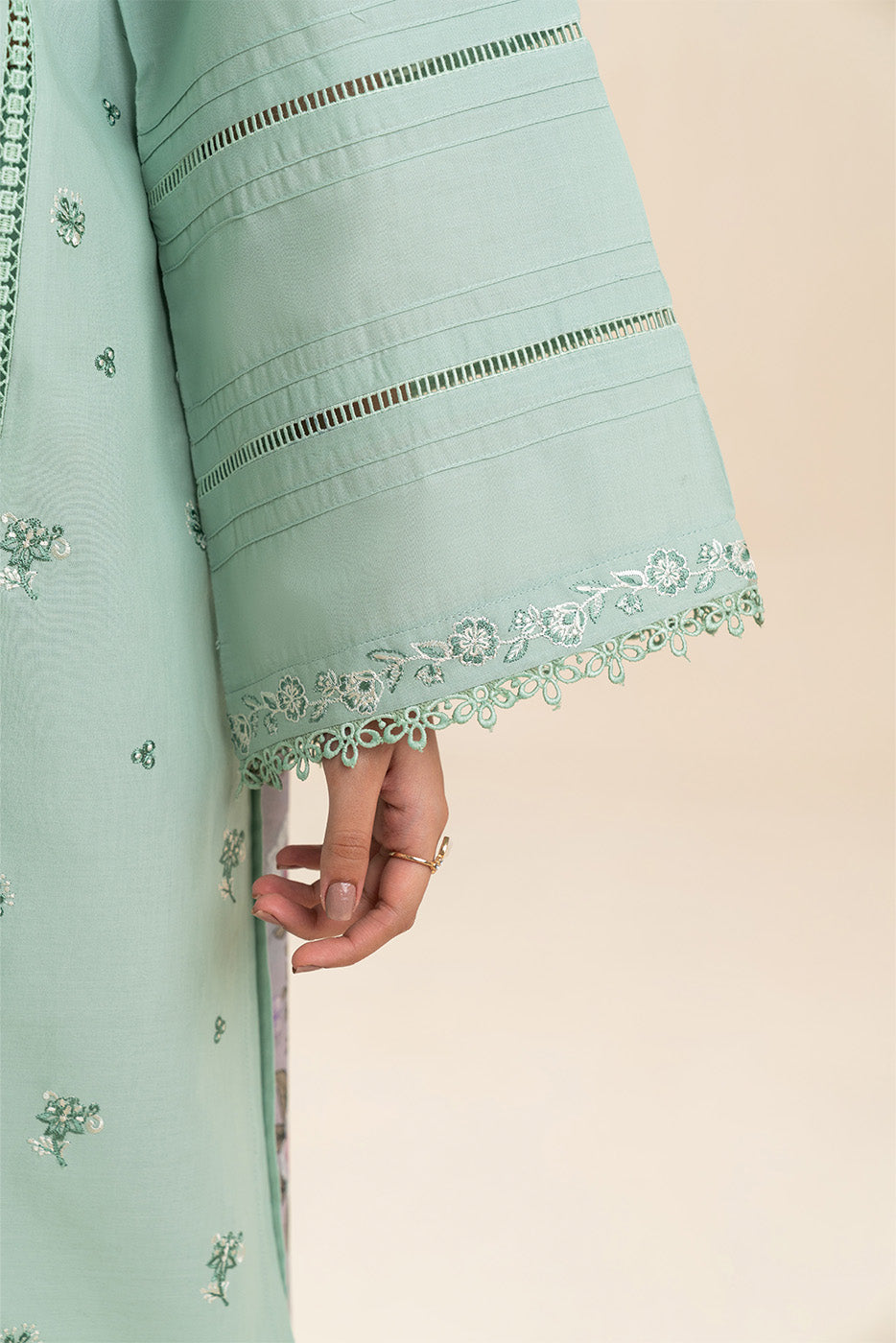 2 PIECE EMBROIDERED LAWN SUIT-MINTY GARDEN (UNSTITCHED)