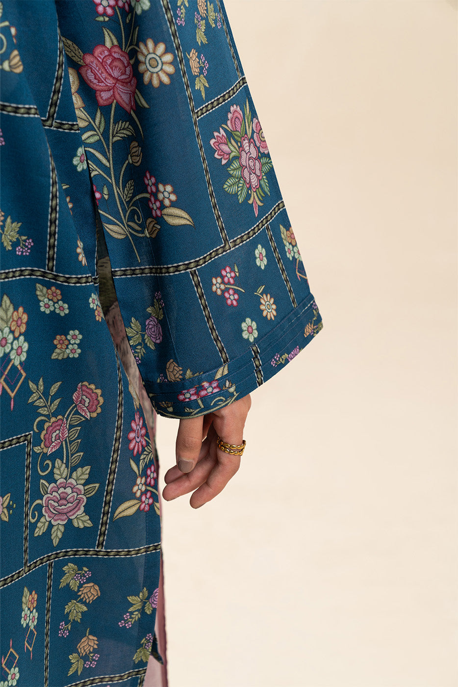 3 PIECE PRINTED LAWN SUIT-COSMOS BLUE (UNSTITCHED)