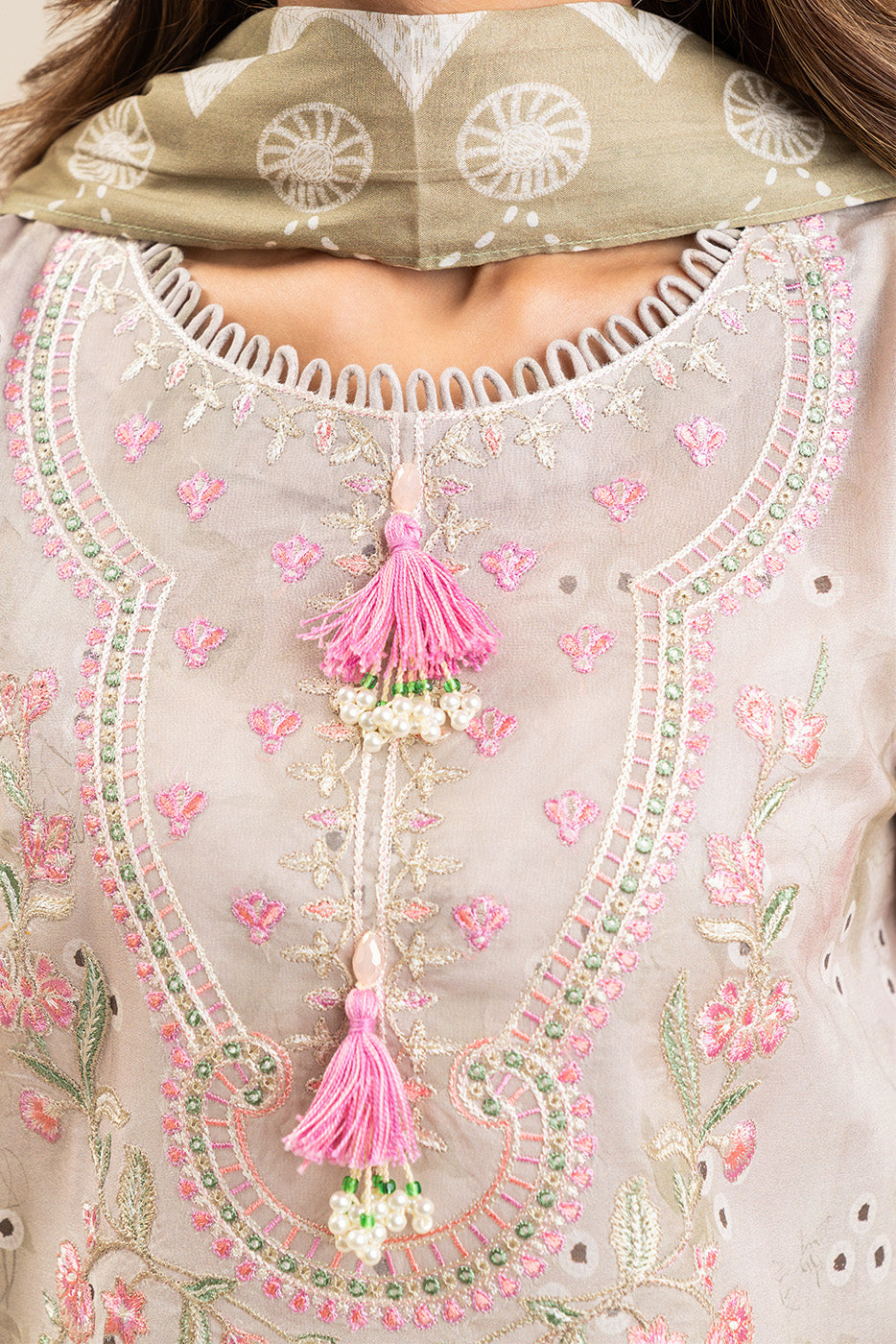3 PIECE EMBROIDERED LAWN SUIT-PEARL GARDEN (UNSTITCHED)