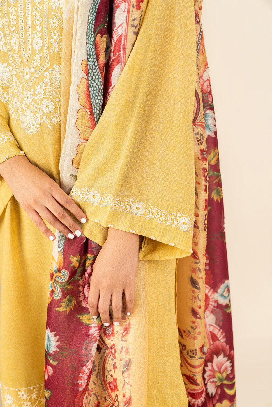 3 PIECE EMBROIDERED LAWN SUIT-MELLOW BLOOM ( UNSTITCHED )